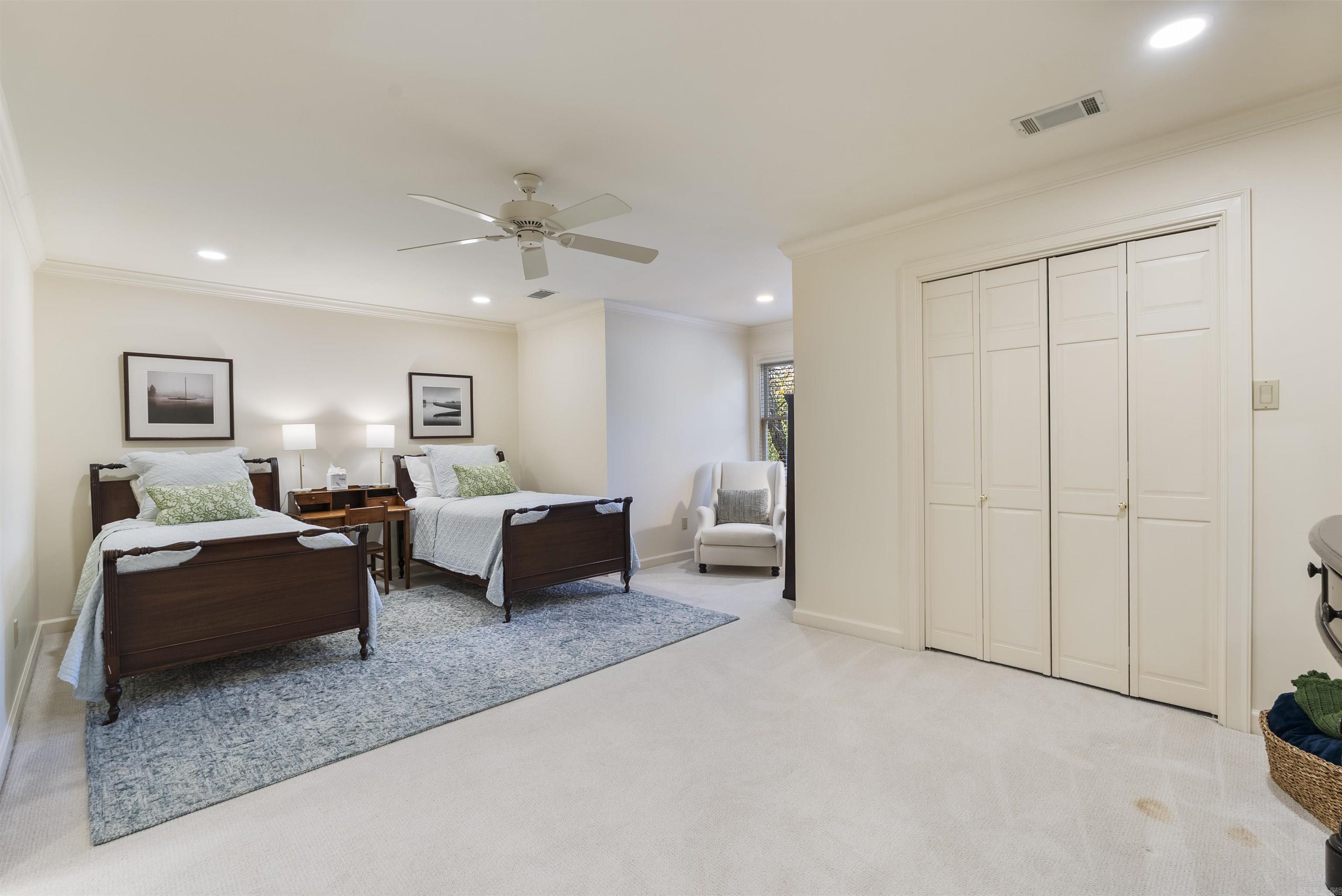 HICKORY CREEK - Residential