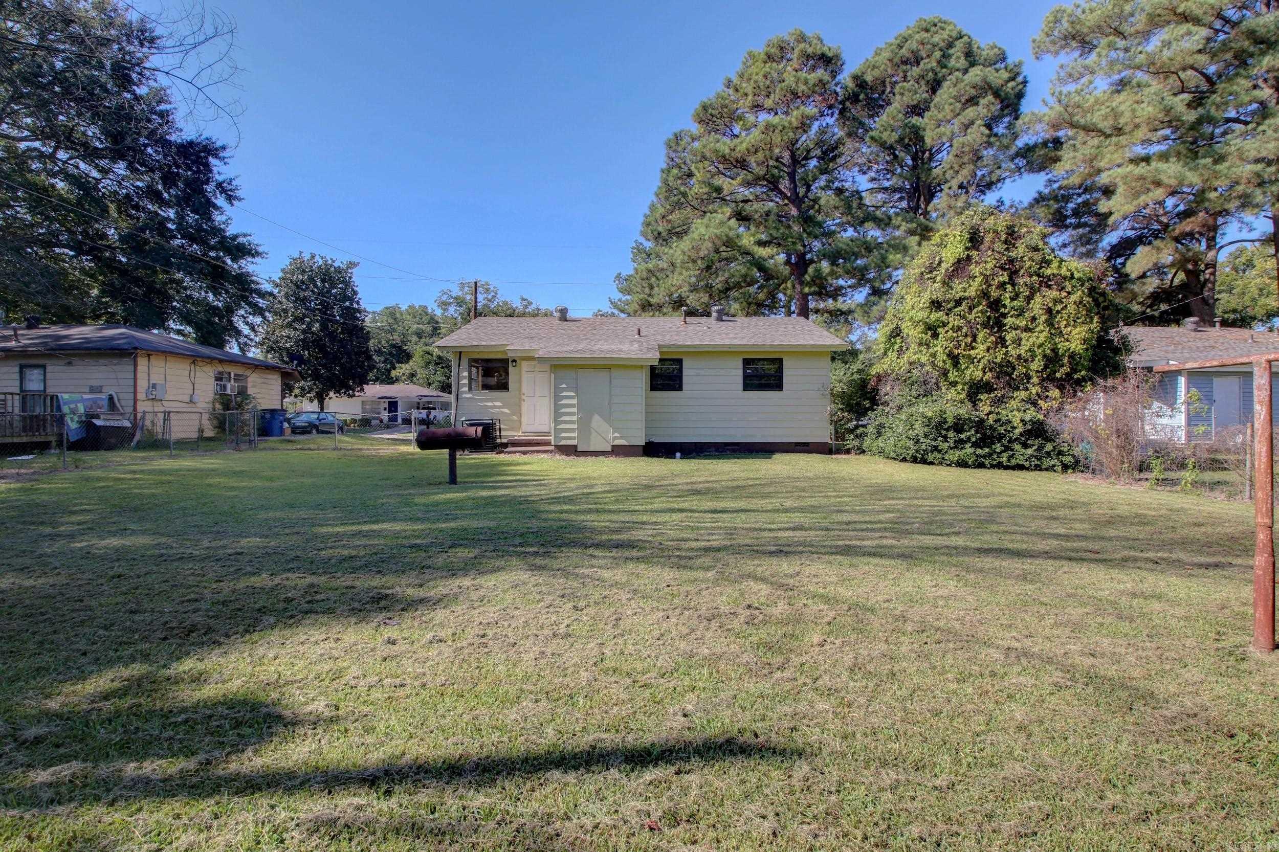 MEADOW PARK - Residential