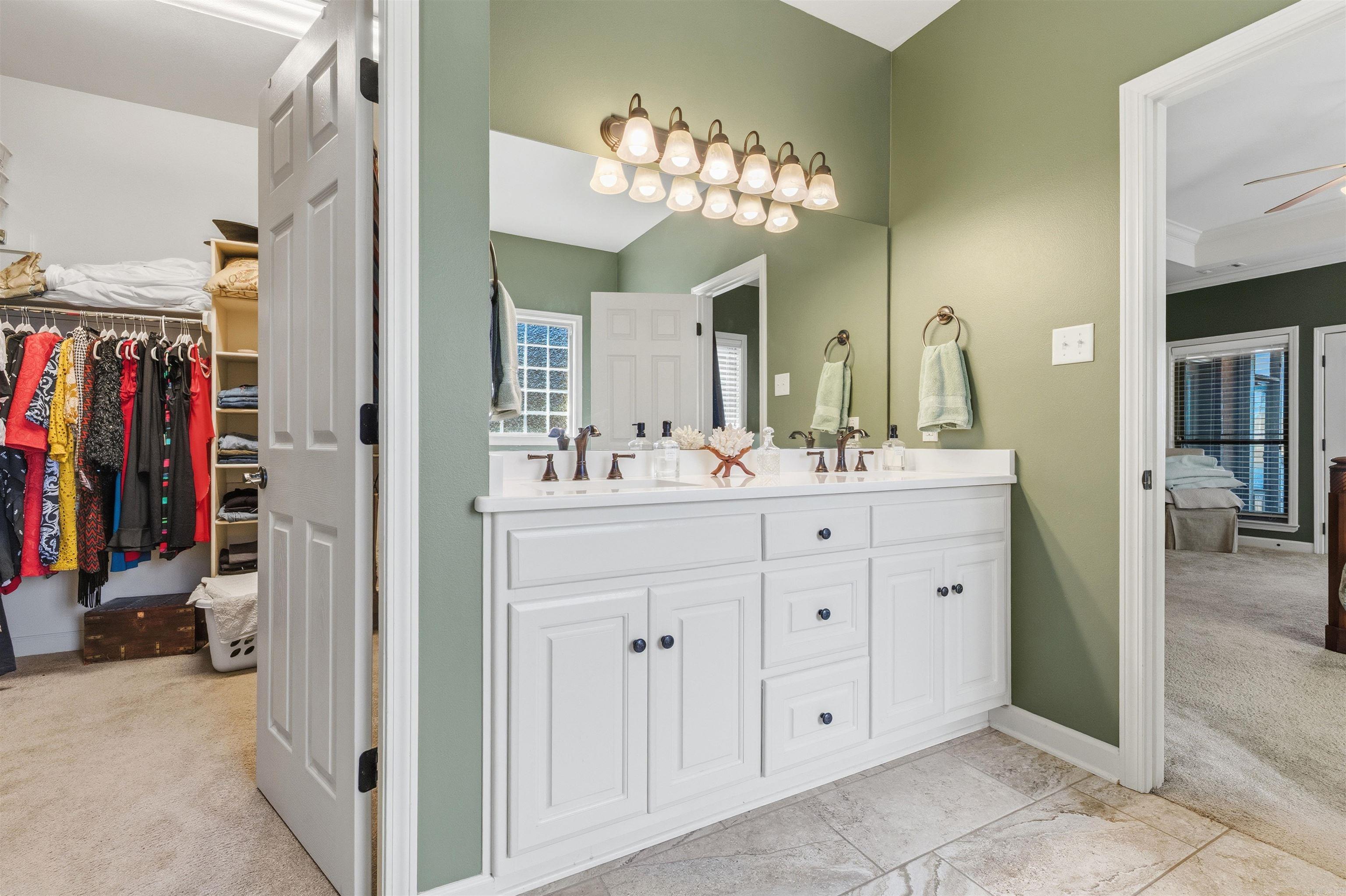 AUSTIN LAKES ON THE BAY ADDN - Residential