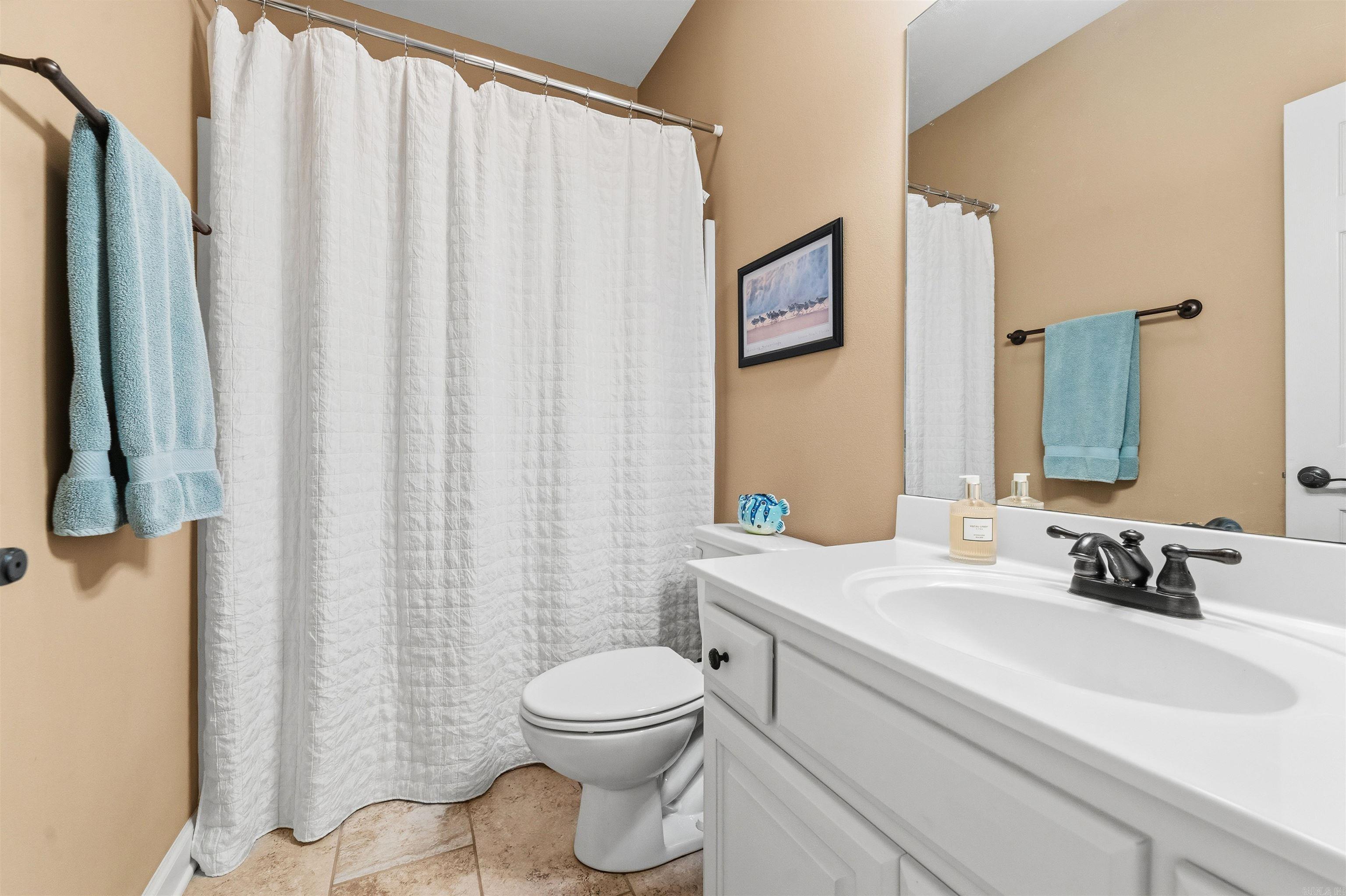 AUSTIN LAKES ON THE BAY ADDN - Residential