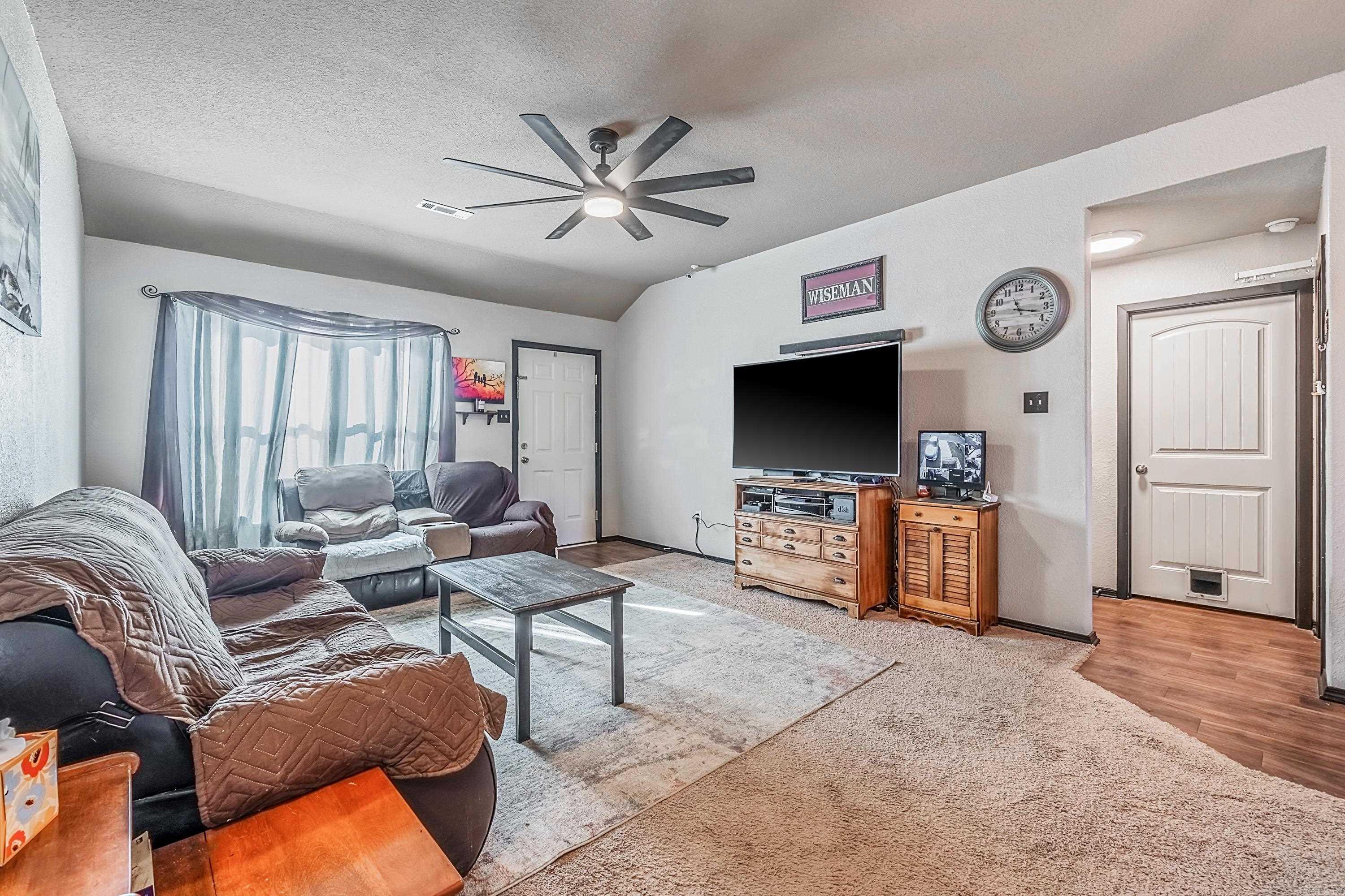 WOODLANDS EDGE - Residential