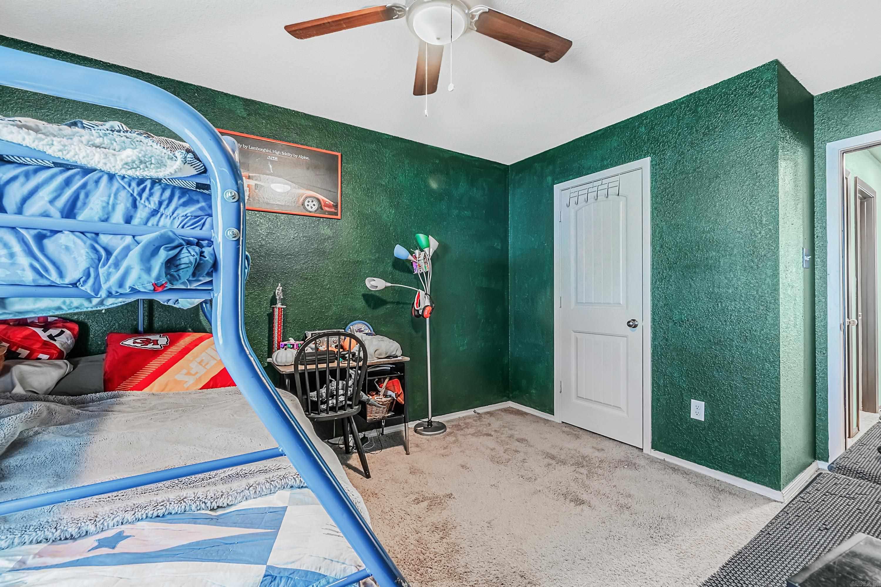 WOODLANDS EDGE - Residential