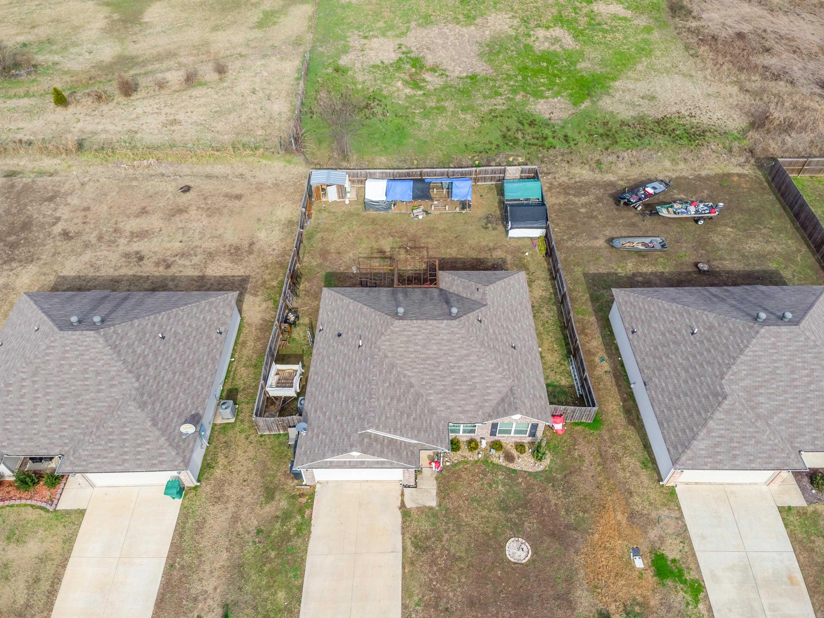 WOODLANDS EDGE - Residential