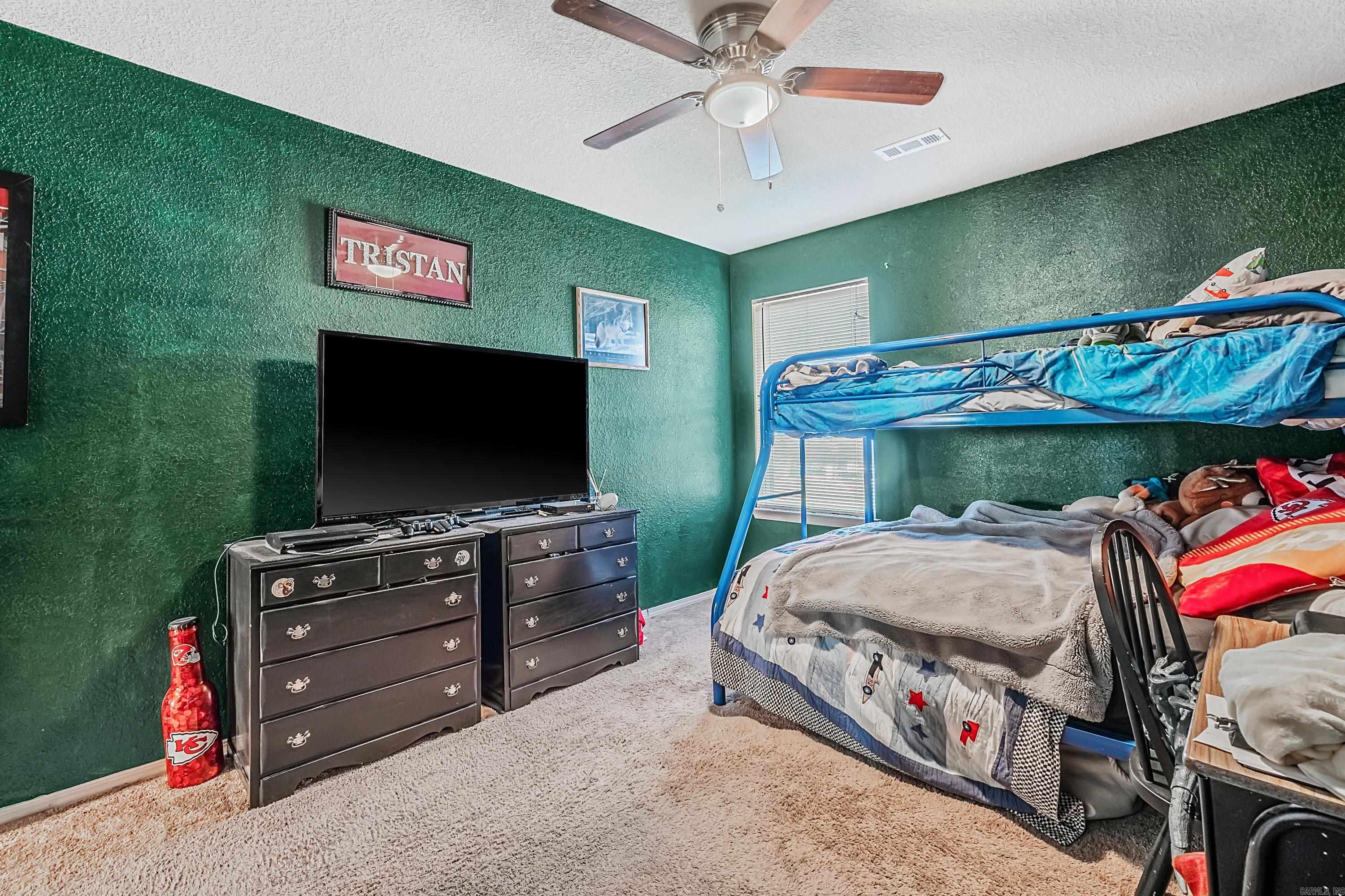 WOODLANDS EDGE - Residential