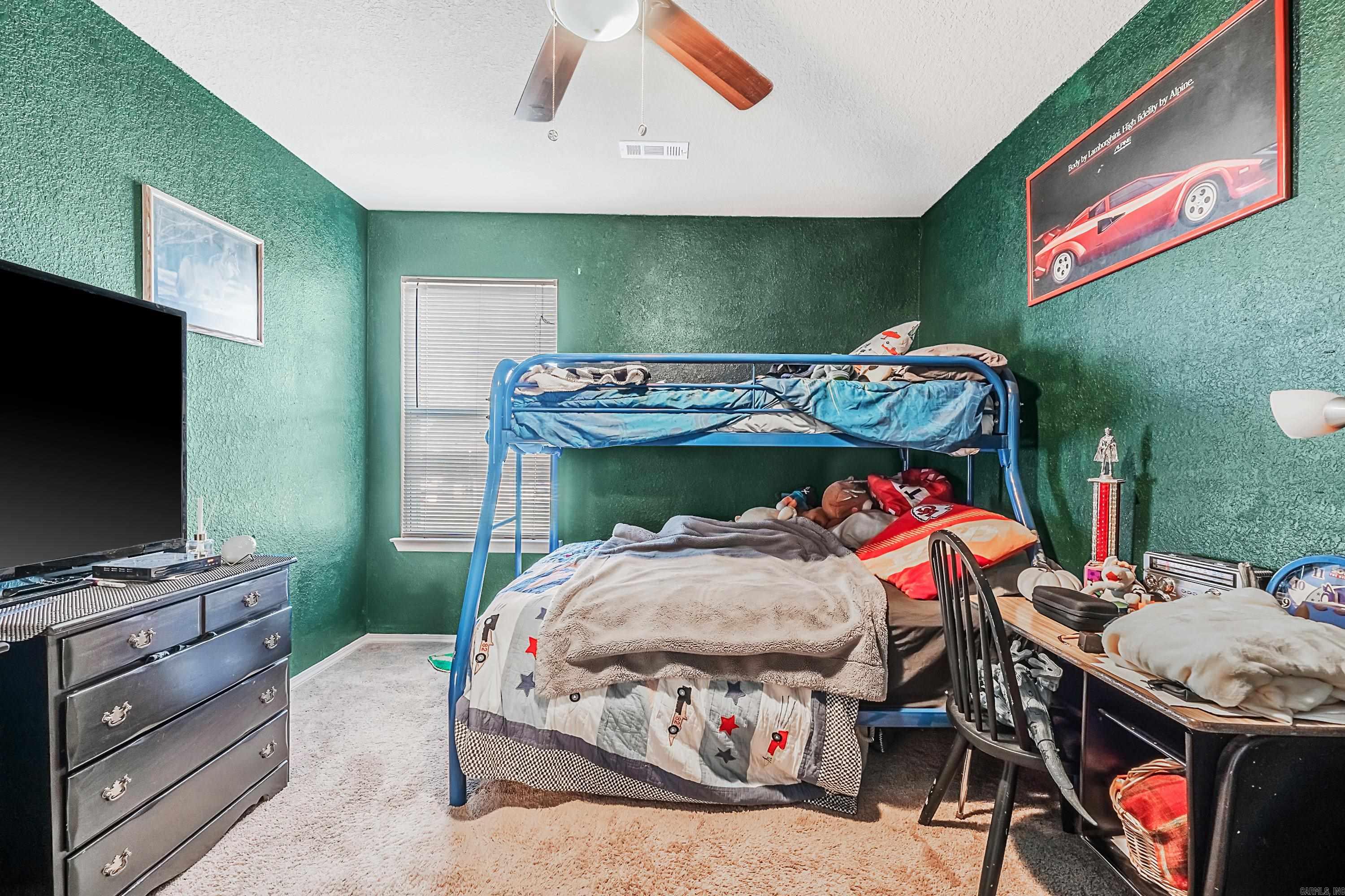 WOODLANDS EDGE - Residential