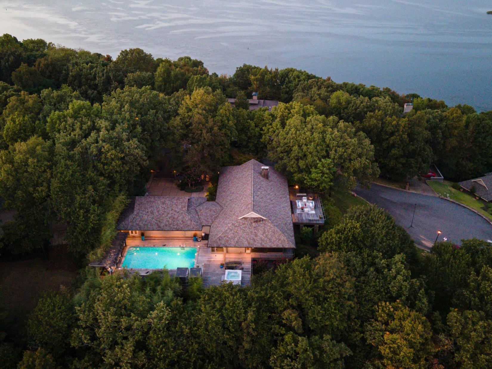 RIVERVIEW POINT - Residential