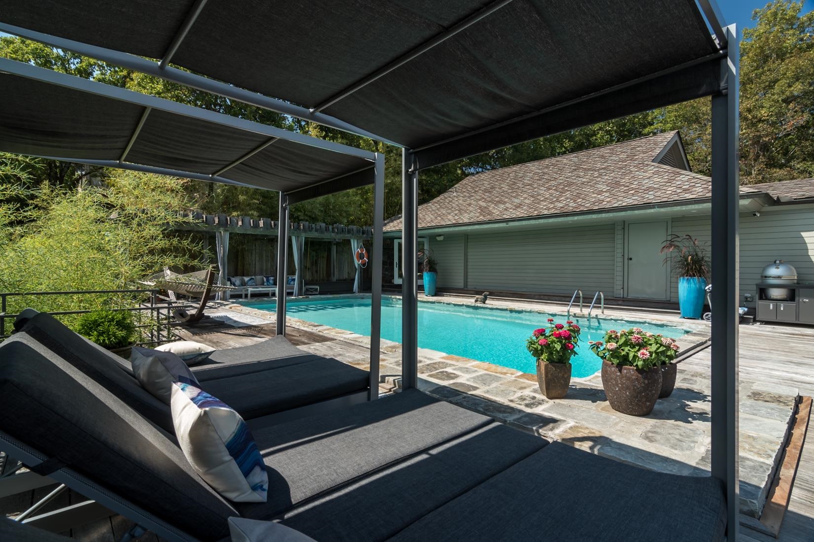 RIVERVIEW POINT - Residential
