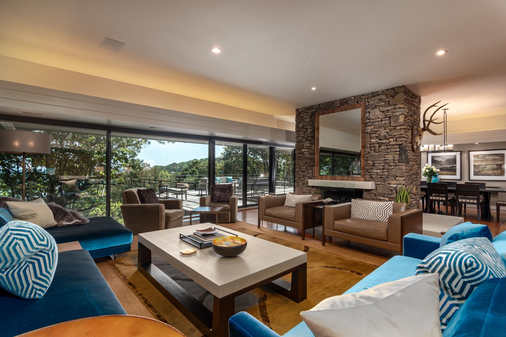 RIVERVIEW POINT - Residential