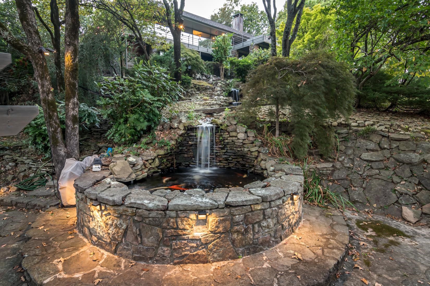 RIVERVIEW POINT - Residential