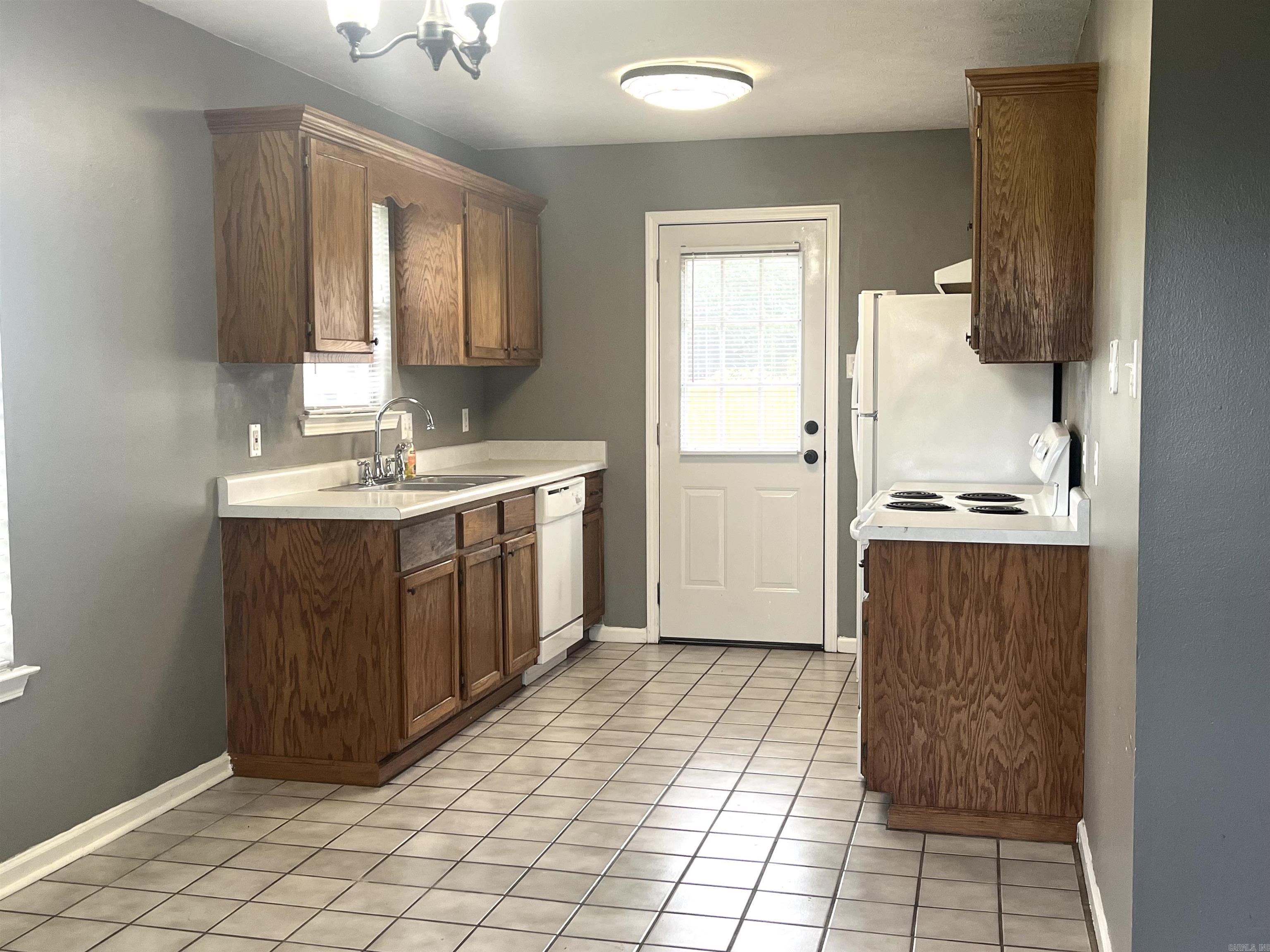 CHERUB COURT - Residential