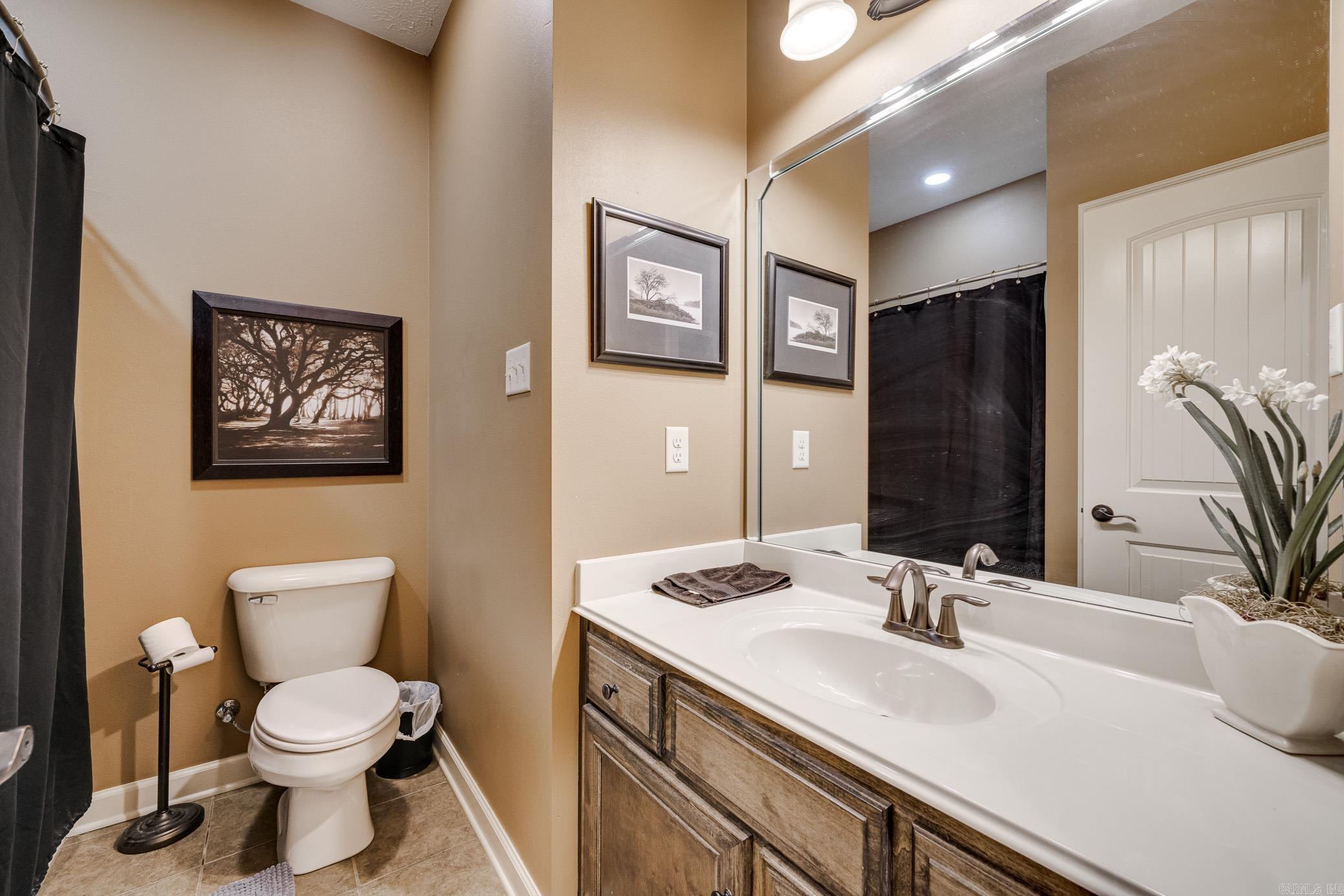 OAK TREE SUB - Residential