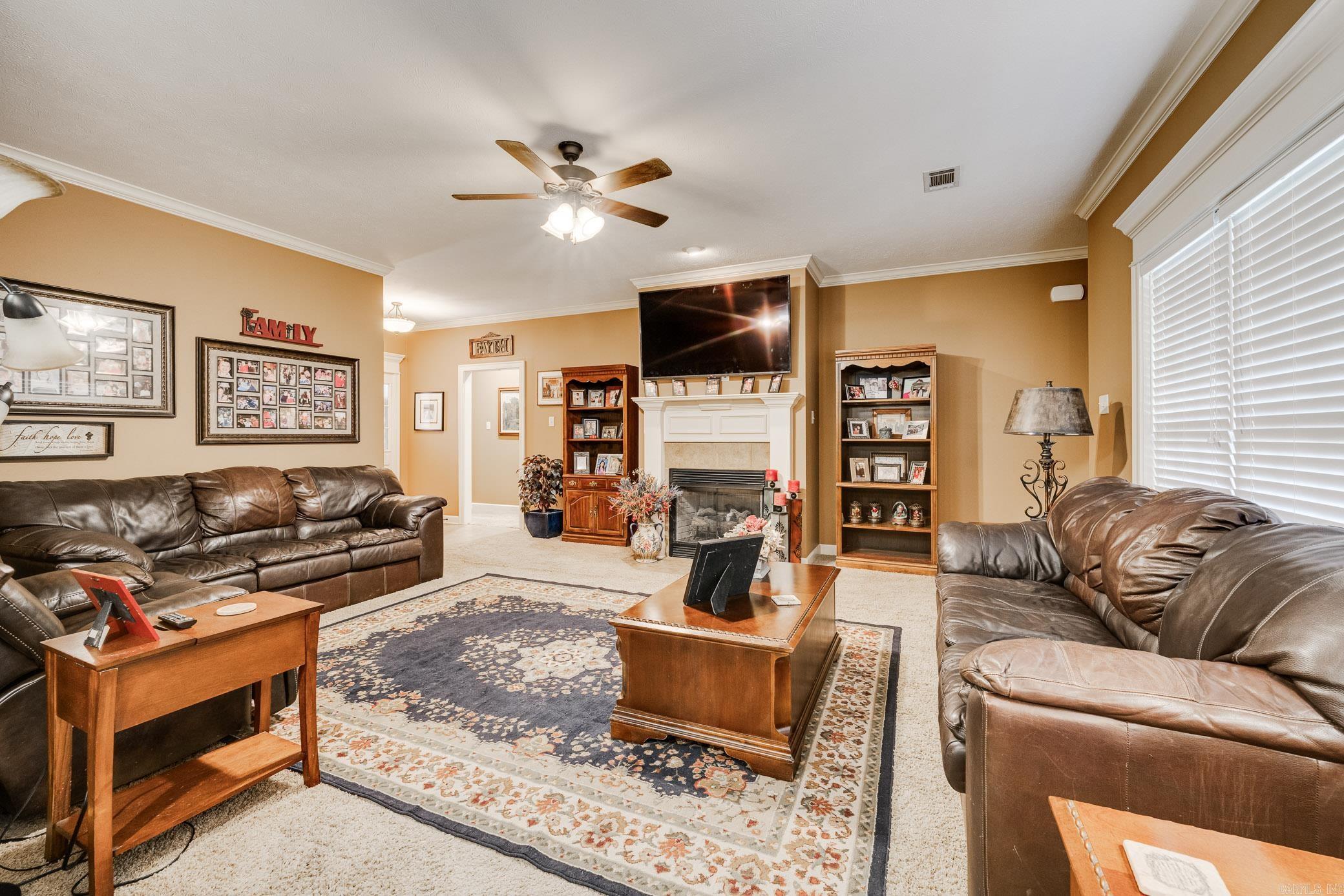 OAK TREE SUB - Residential