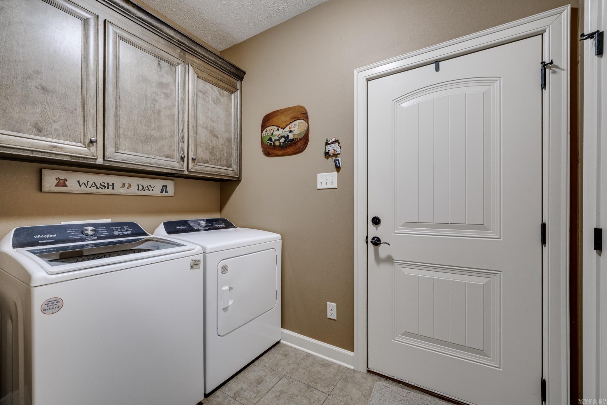 OAK TREE SUB - Residential