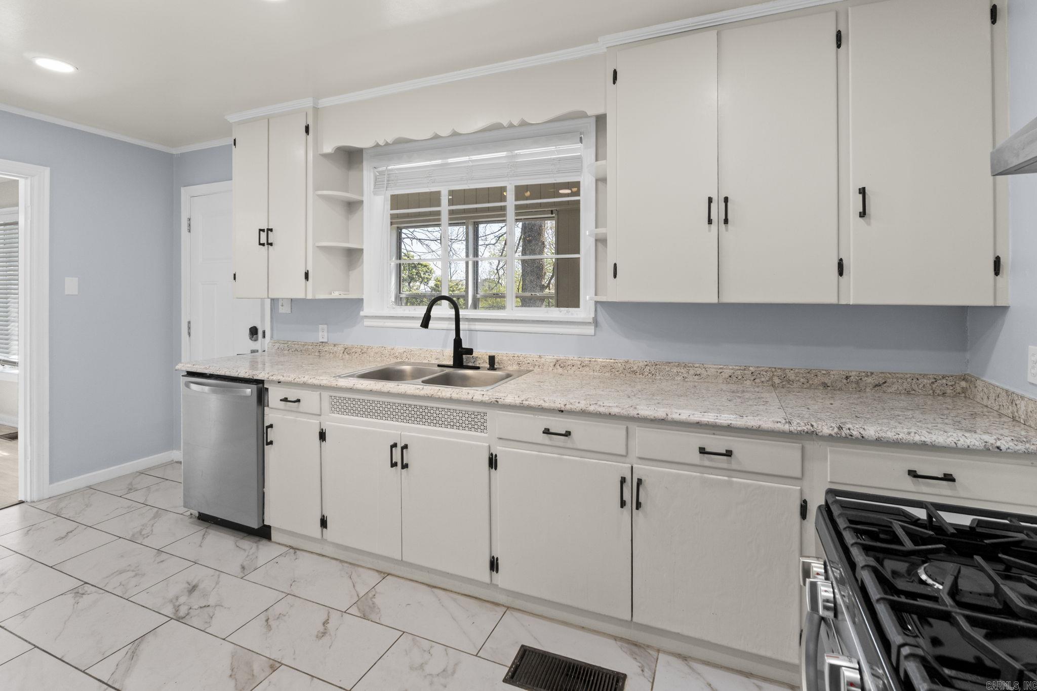 FAIR HILLS - Residential