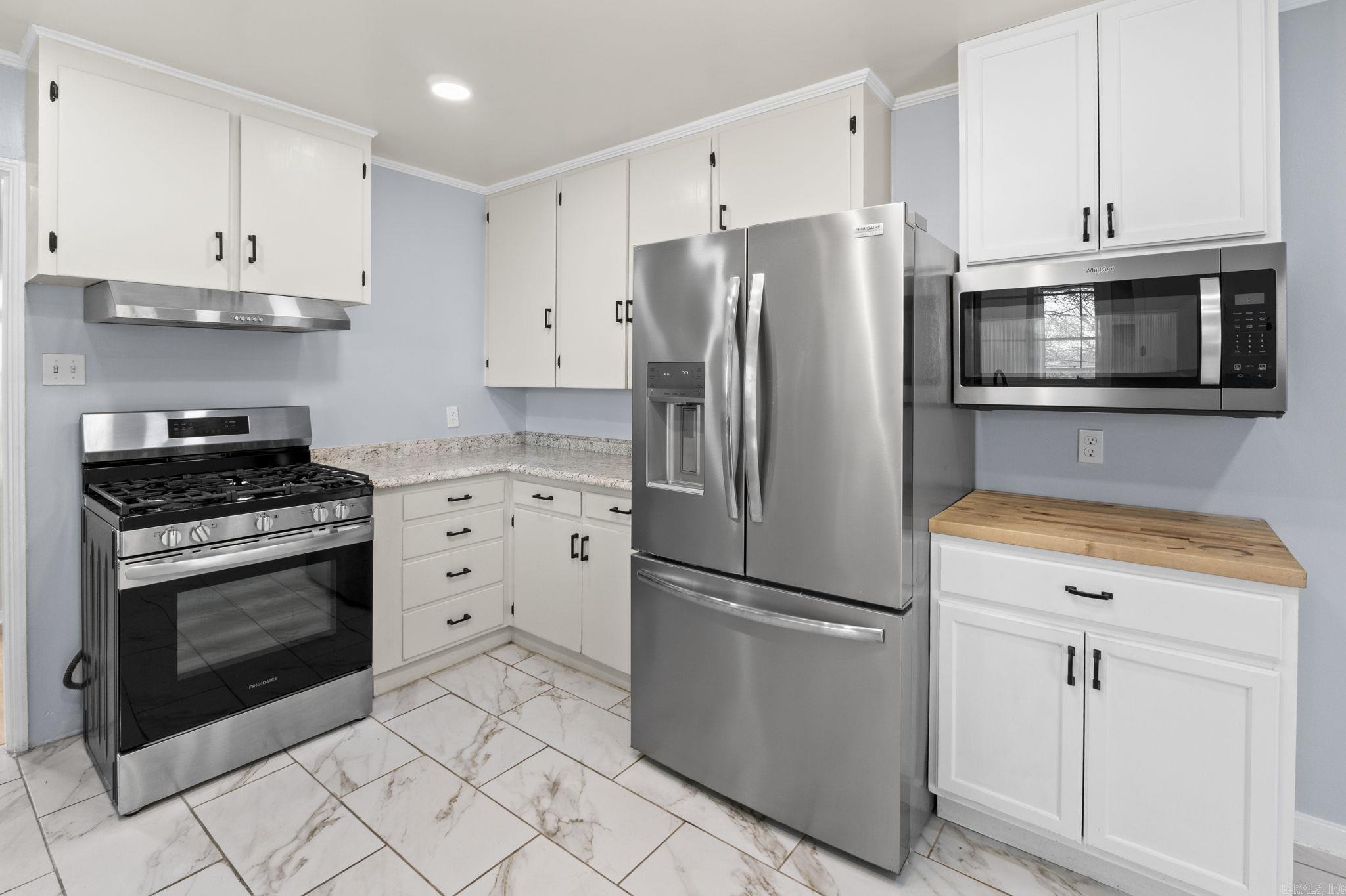 FAIR HILLS - Residential