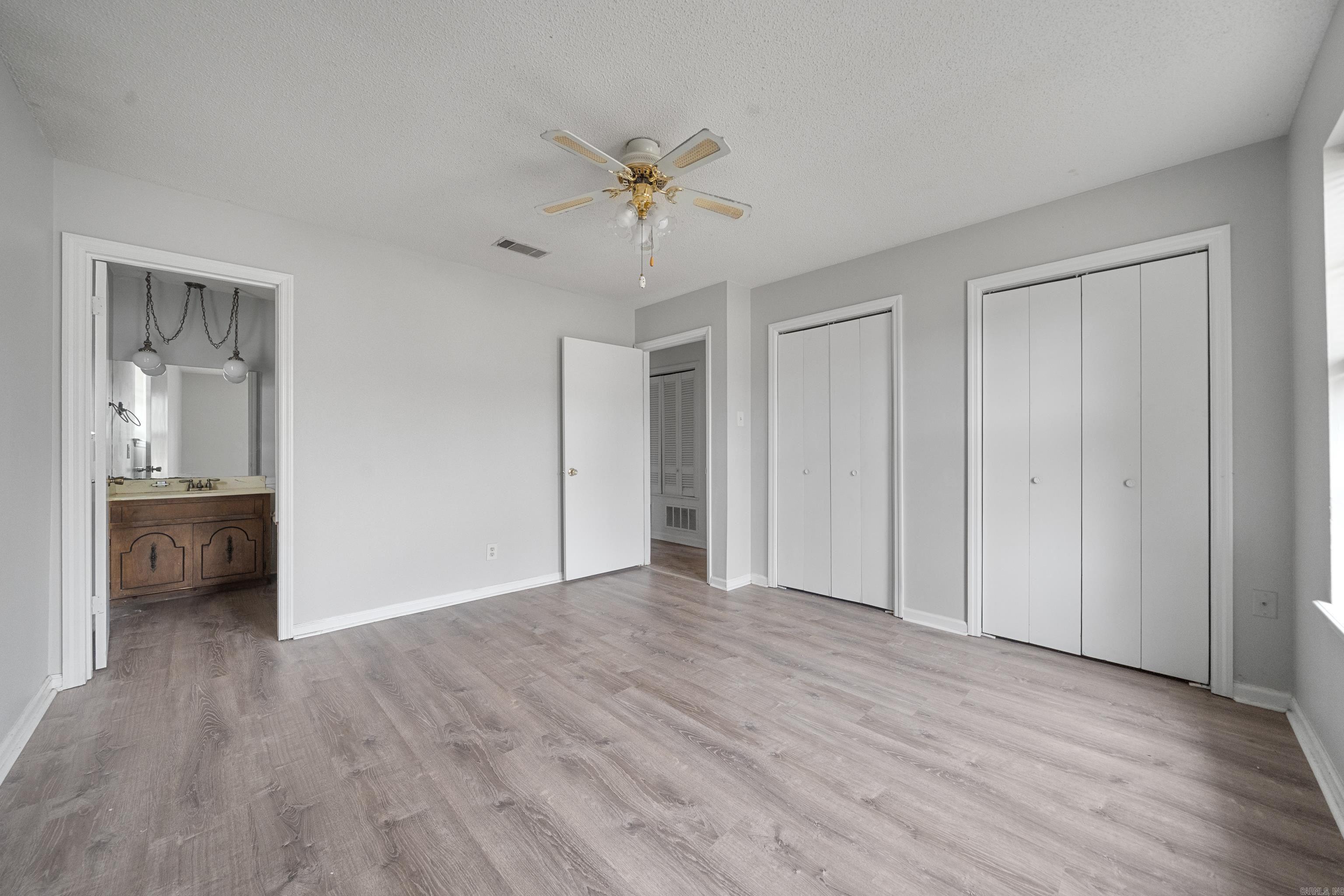 Sherwood Acres - Residential