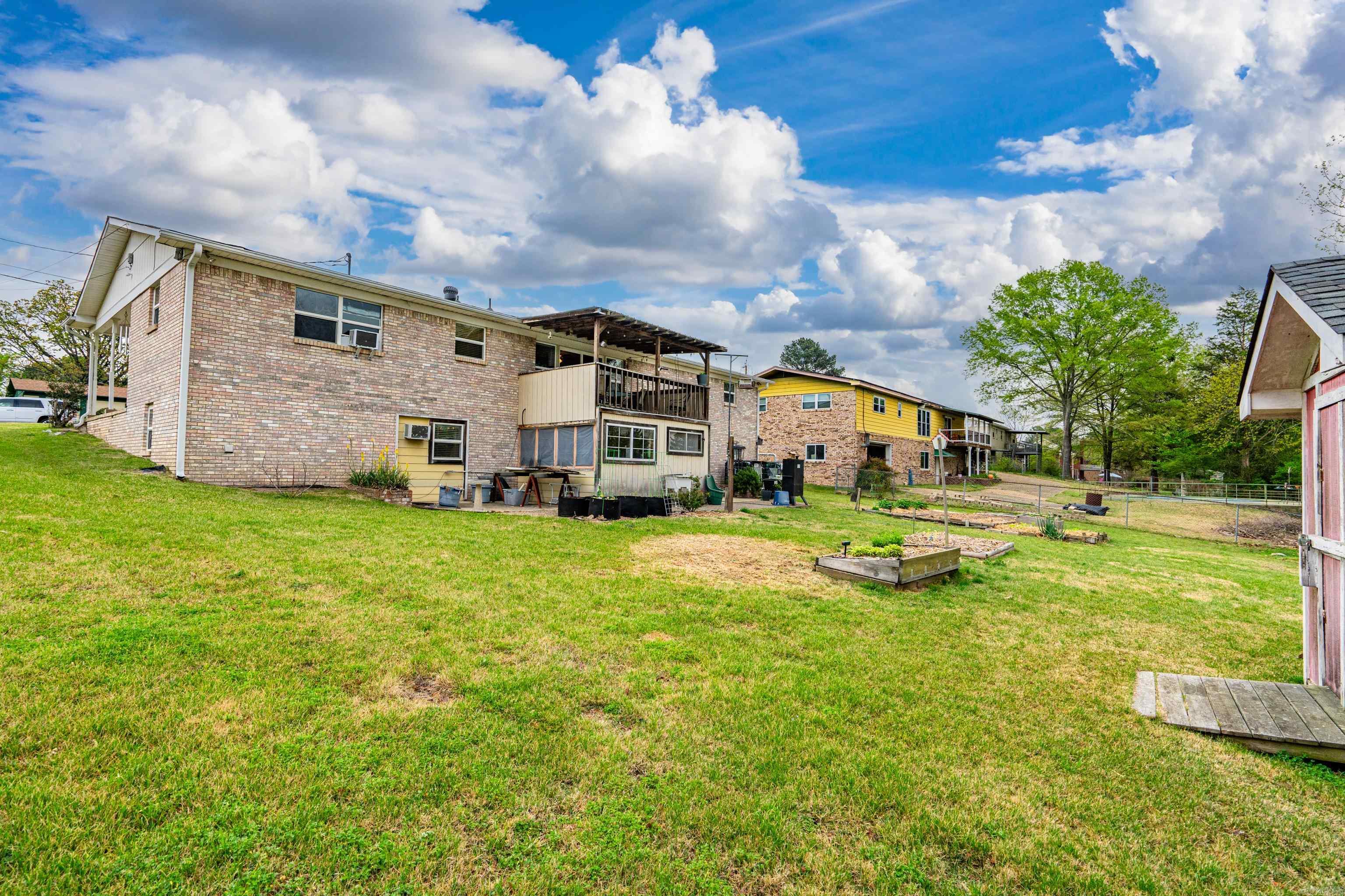 BEVERLY HILLS - Residential