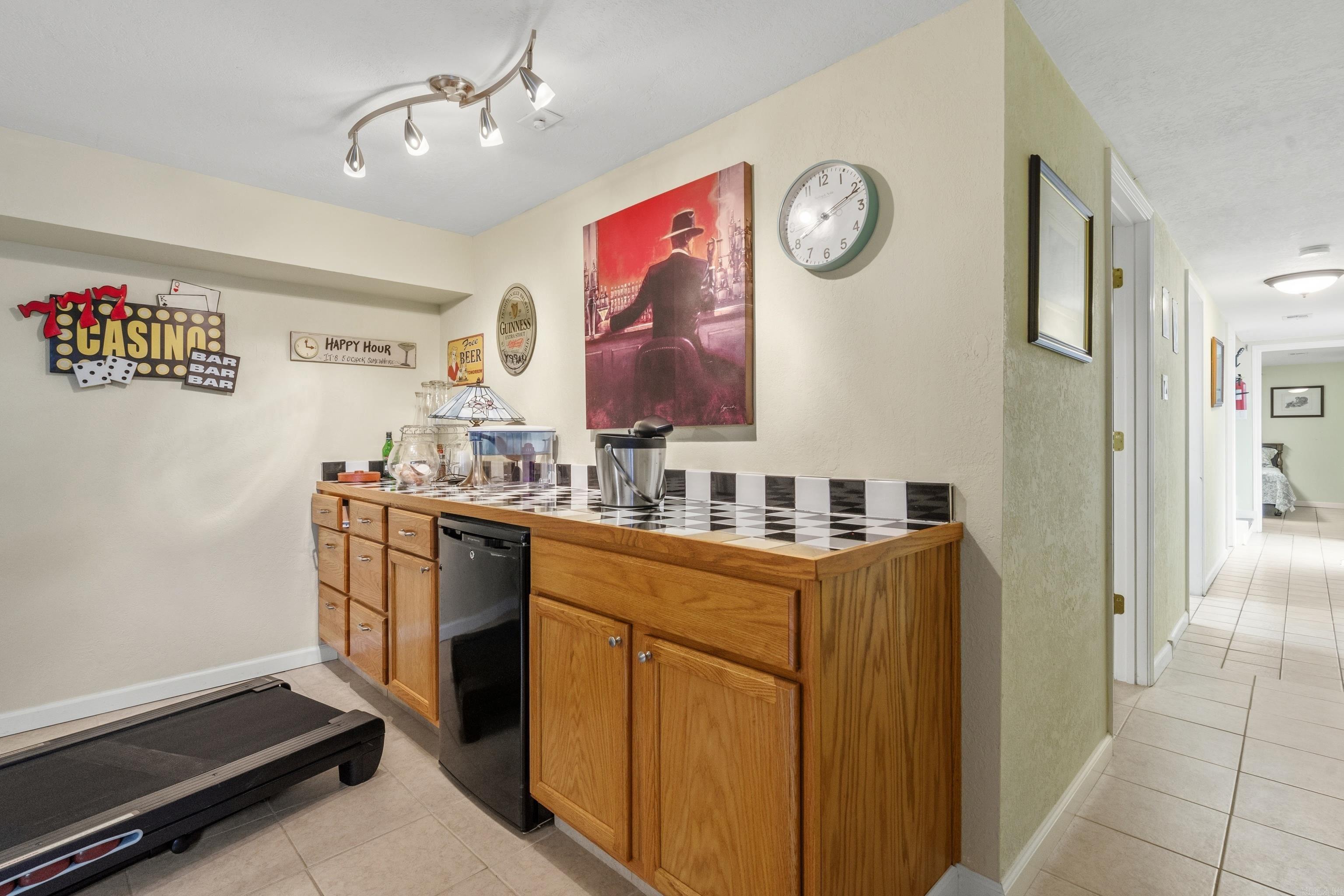 BEVERLY HILLS - Residential