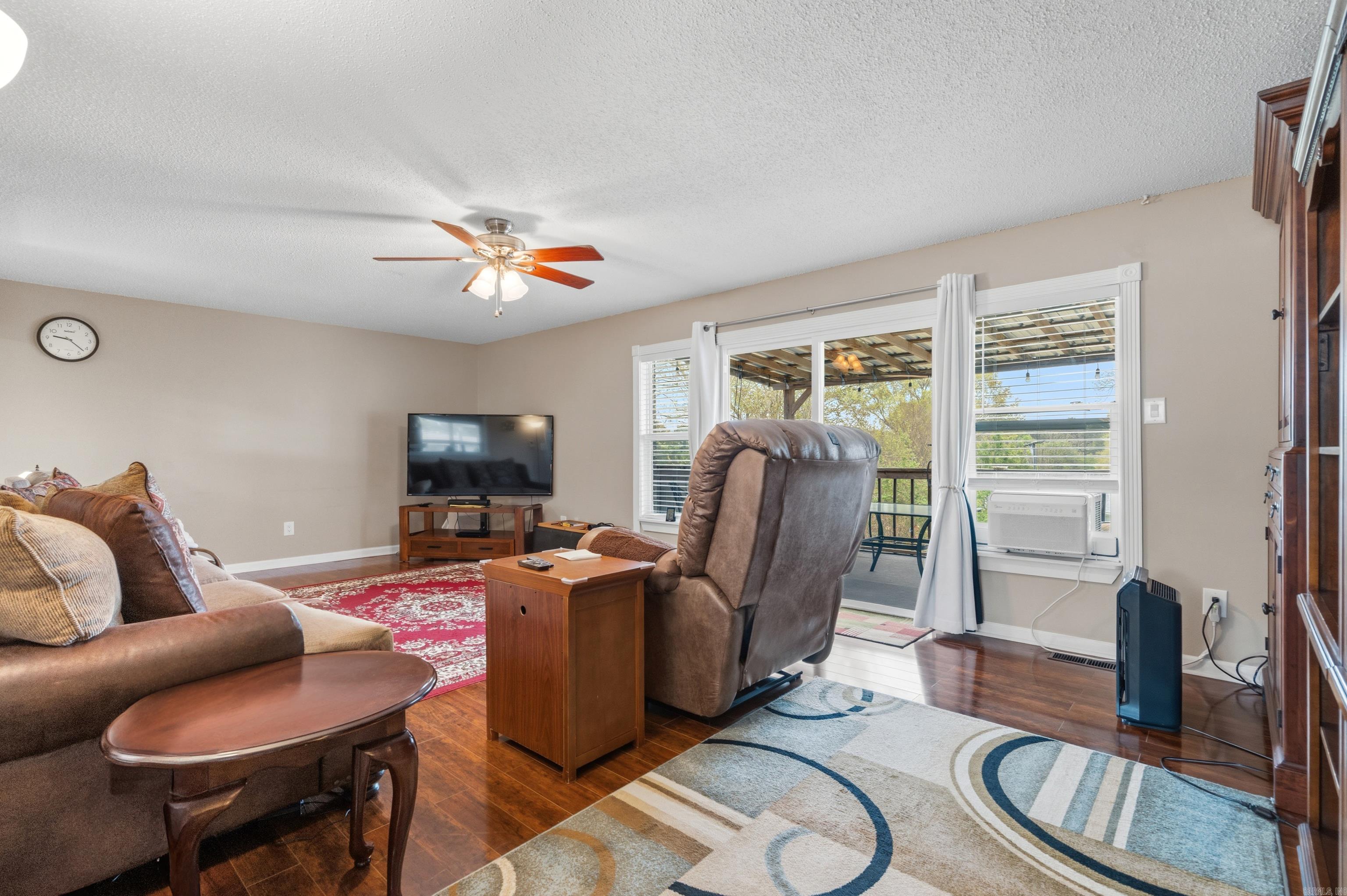 BEVERLY HILLS - Residential