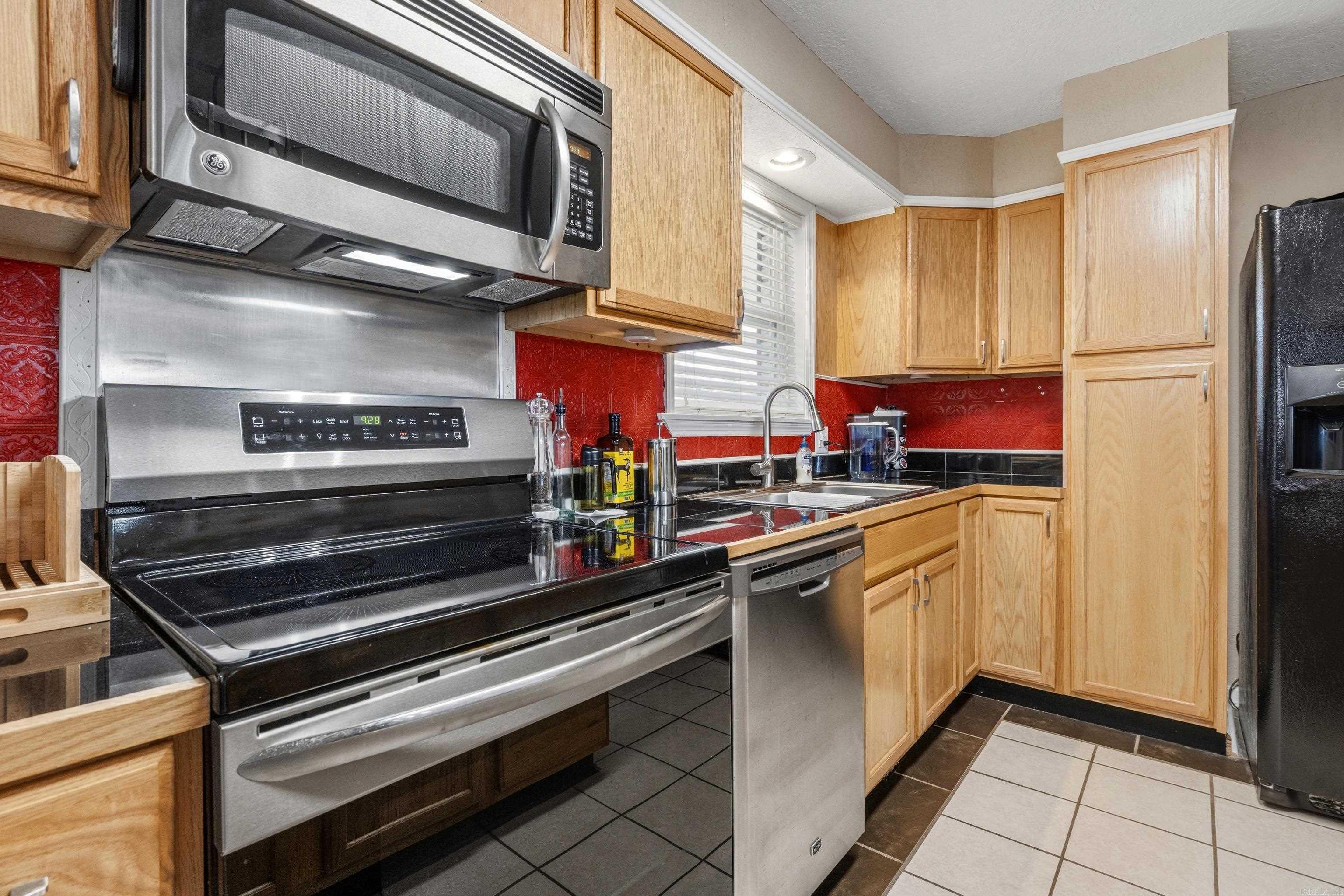 BEVERLY HILLS - Residential