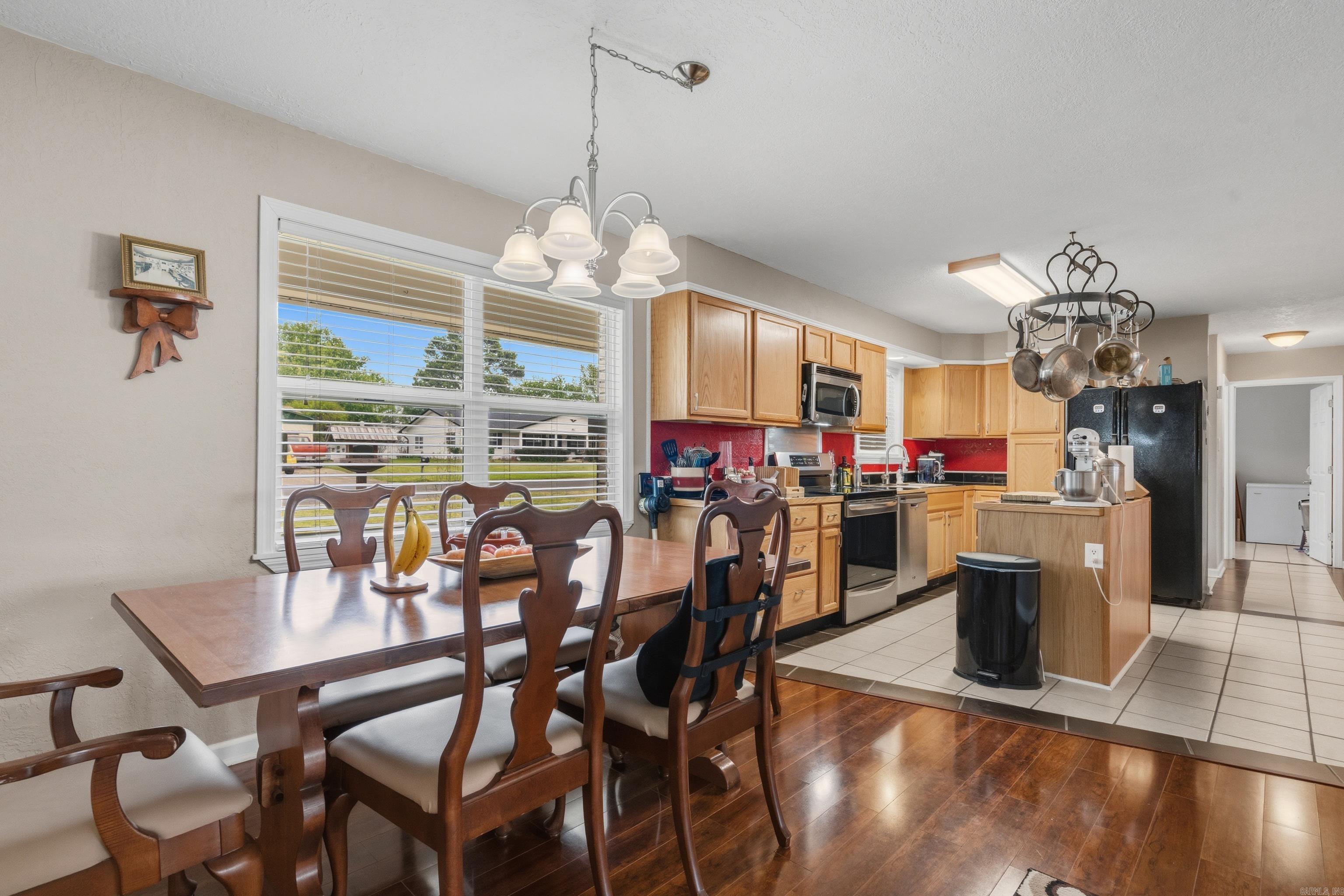 BEVERLY HILLS - Residential