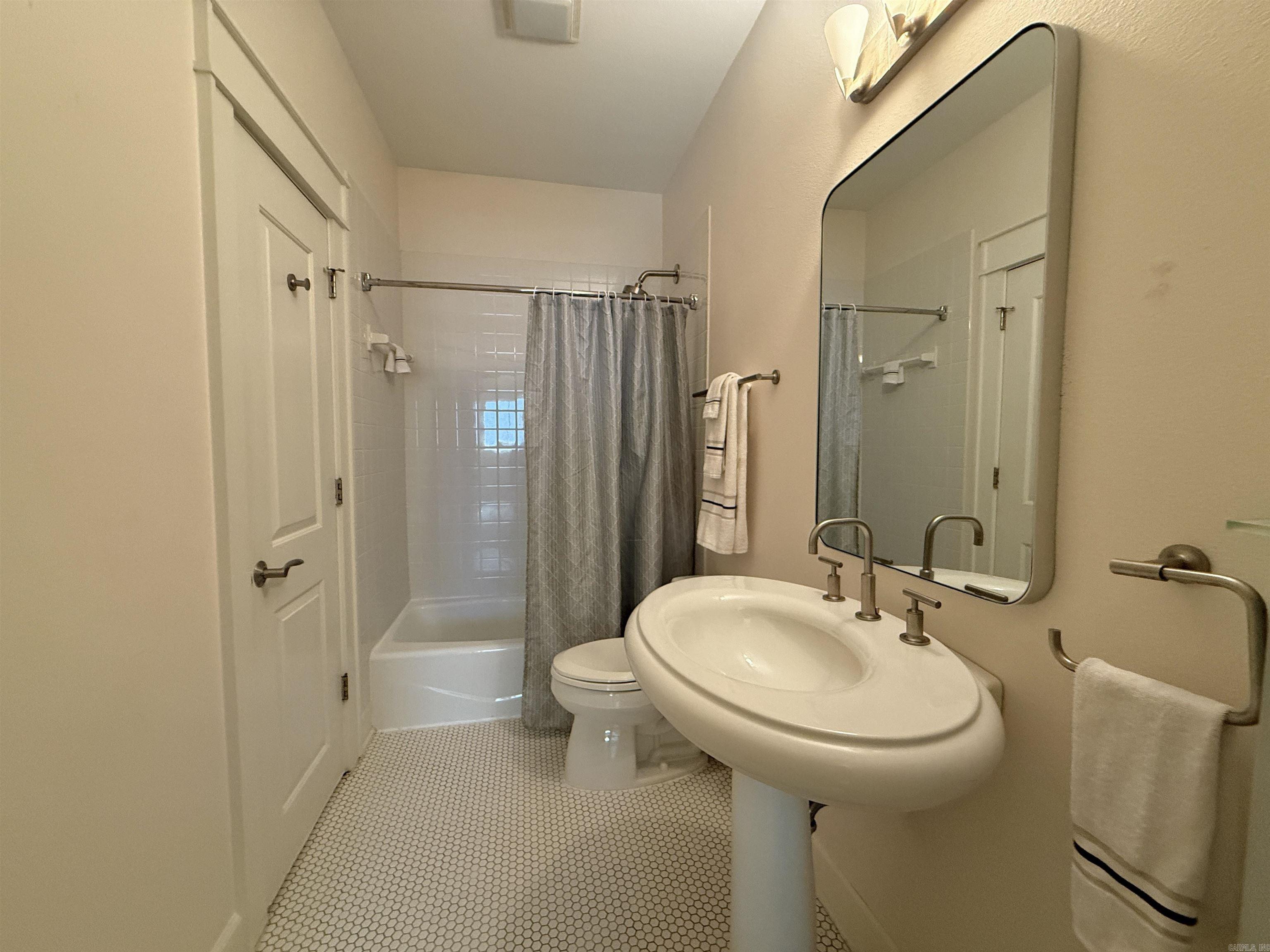 BRODIE CREEK COMMUNITY - Residential