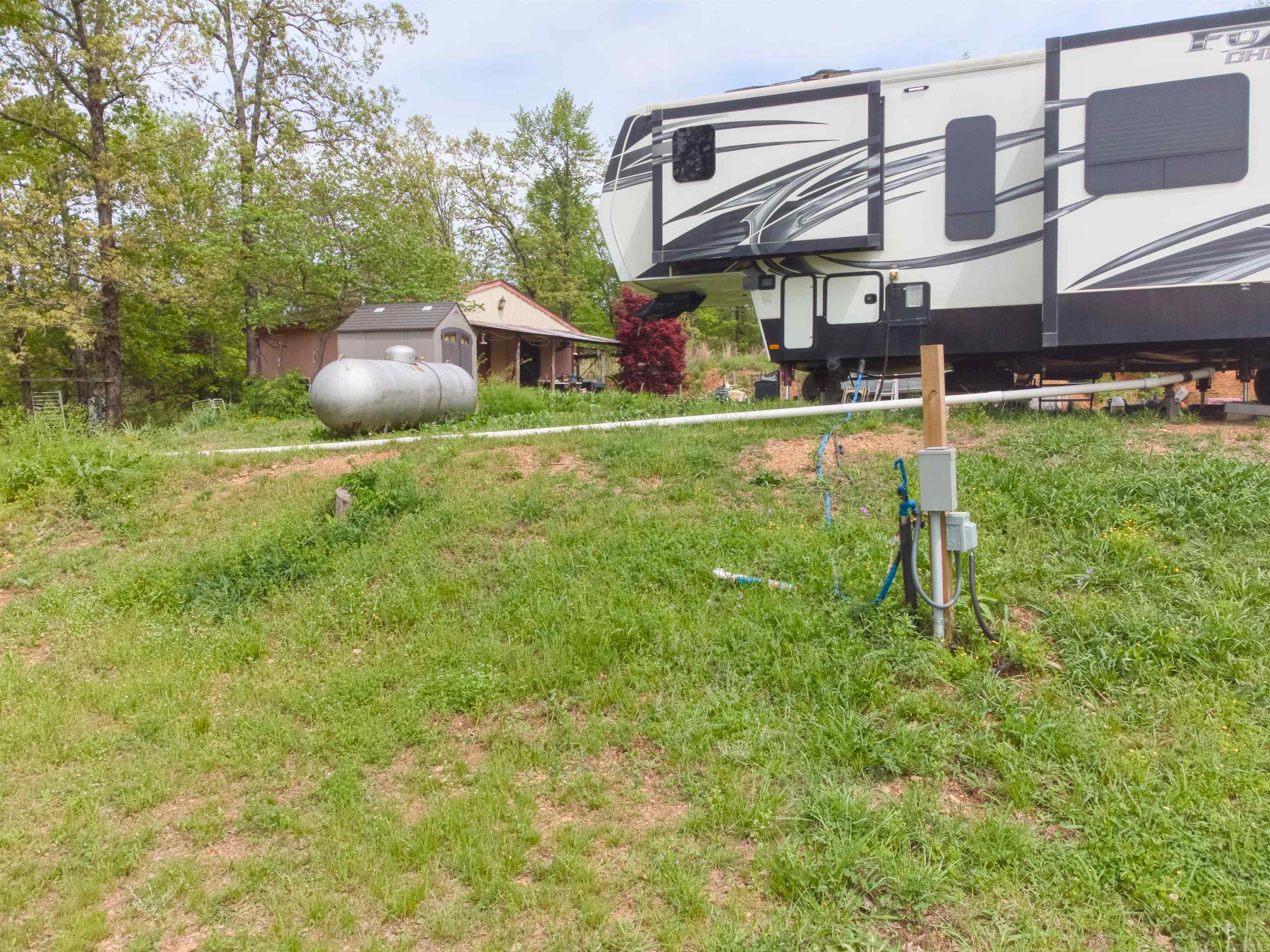 Metes & Bounds - Land