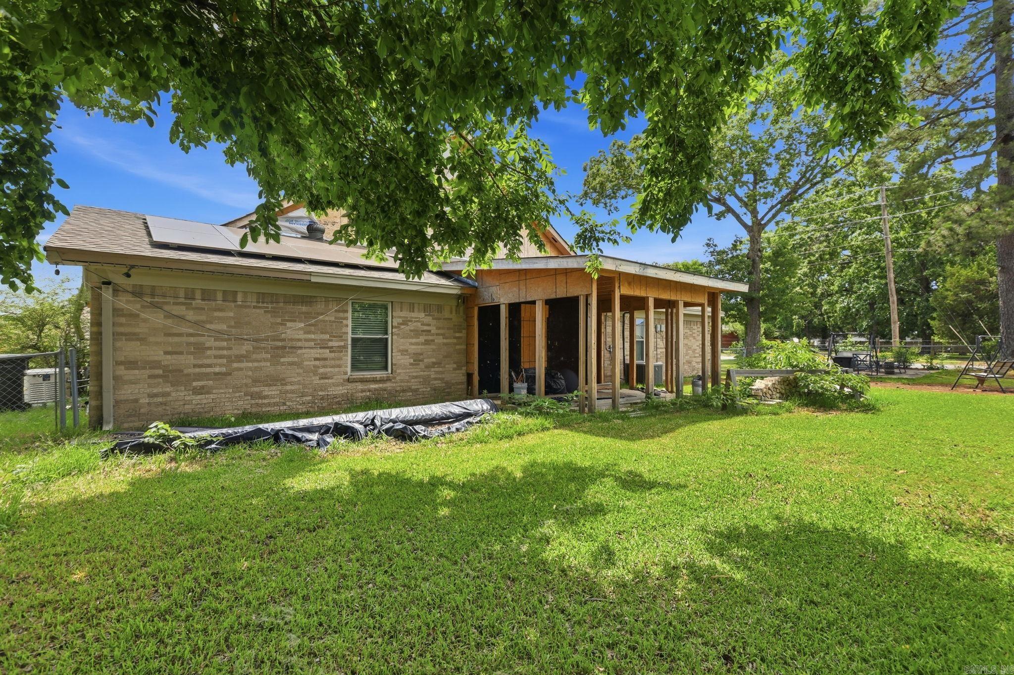 PECAN LAKE - Residential