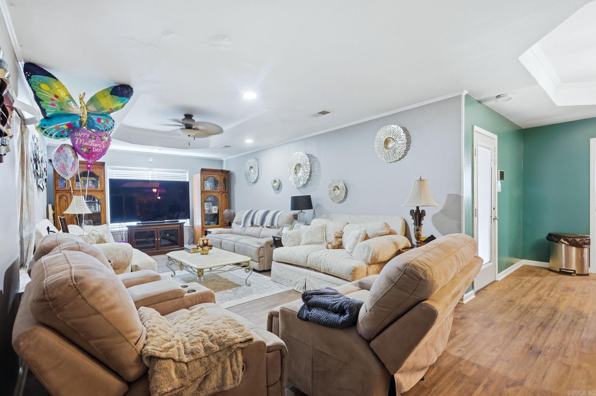 PECAN LAKE - Residential