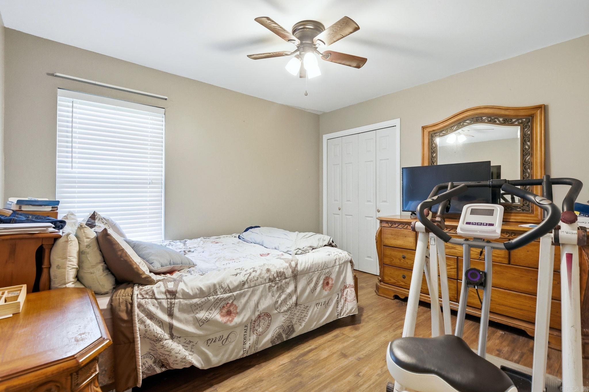 PECAN LAKE - Residential