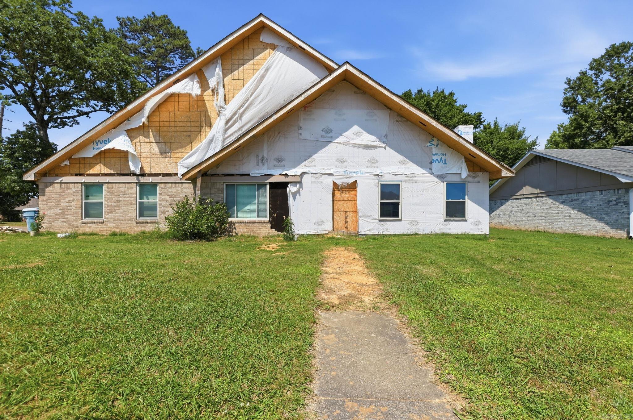 PECAN LAKE - Residential