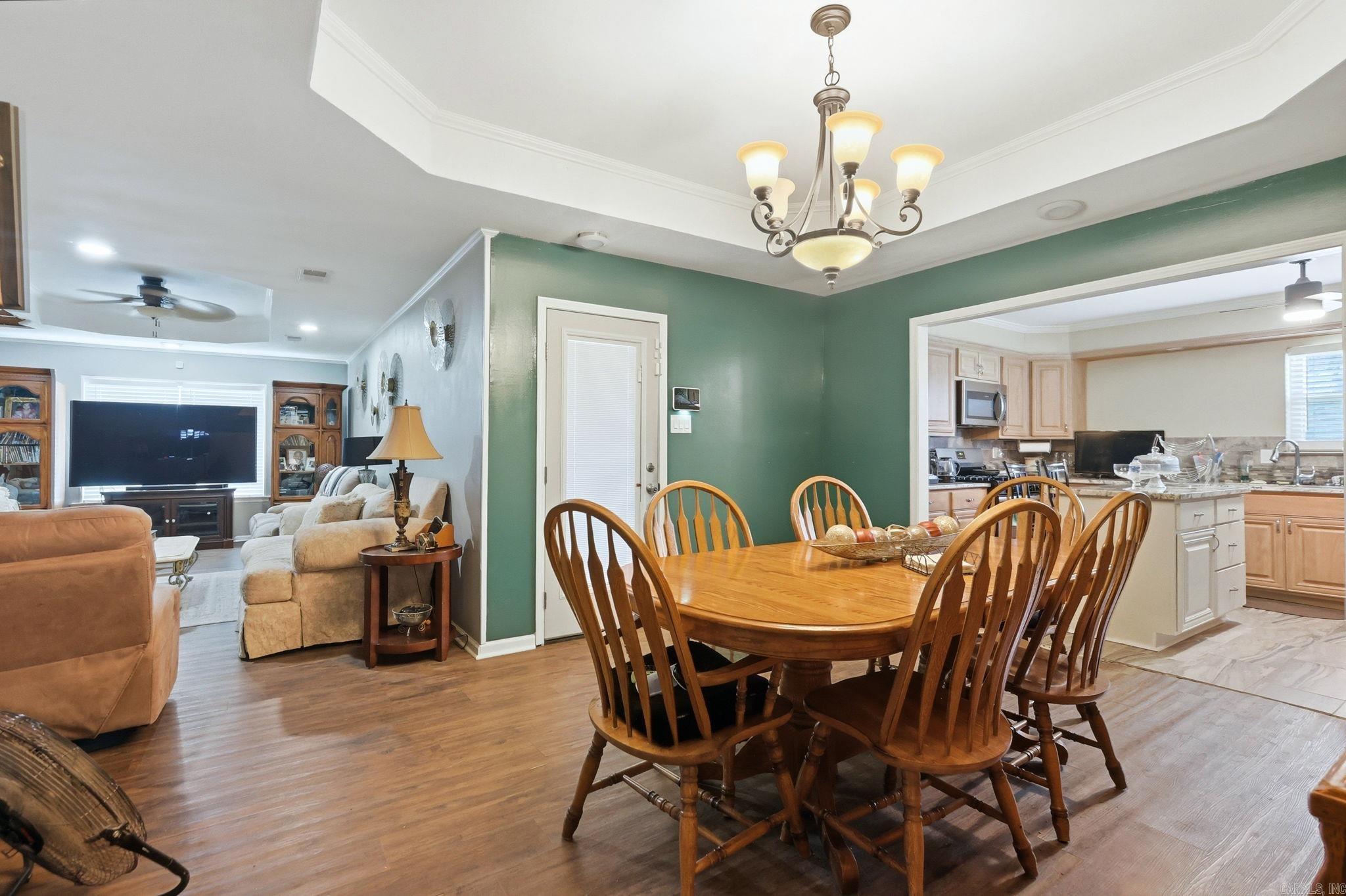PECAN LAKE - Residential