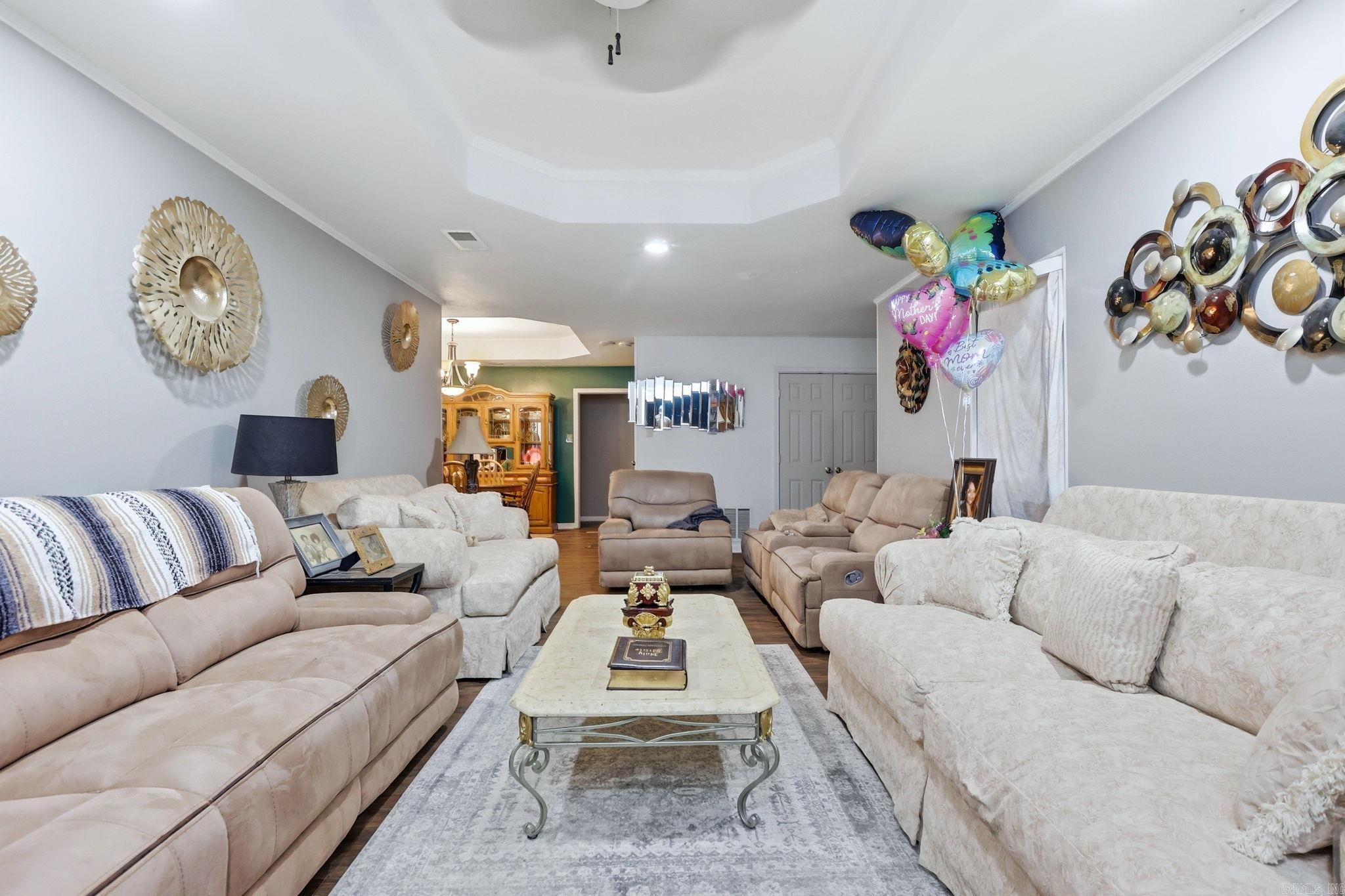 PECAN LAKE - Residential
