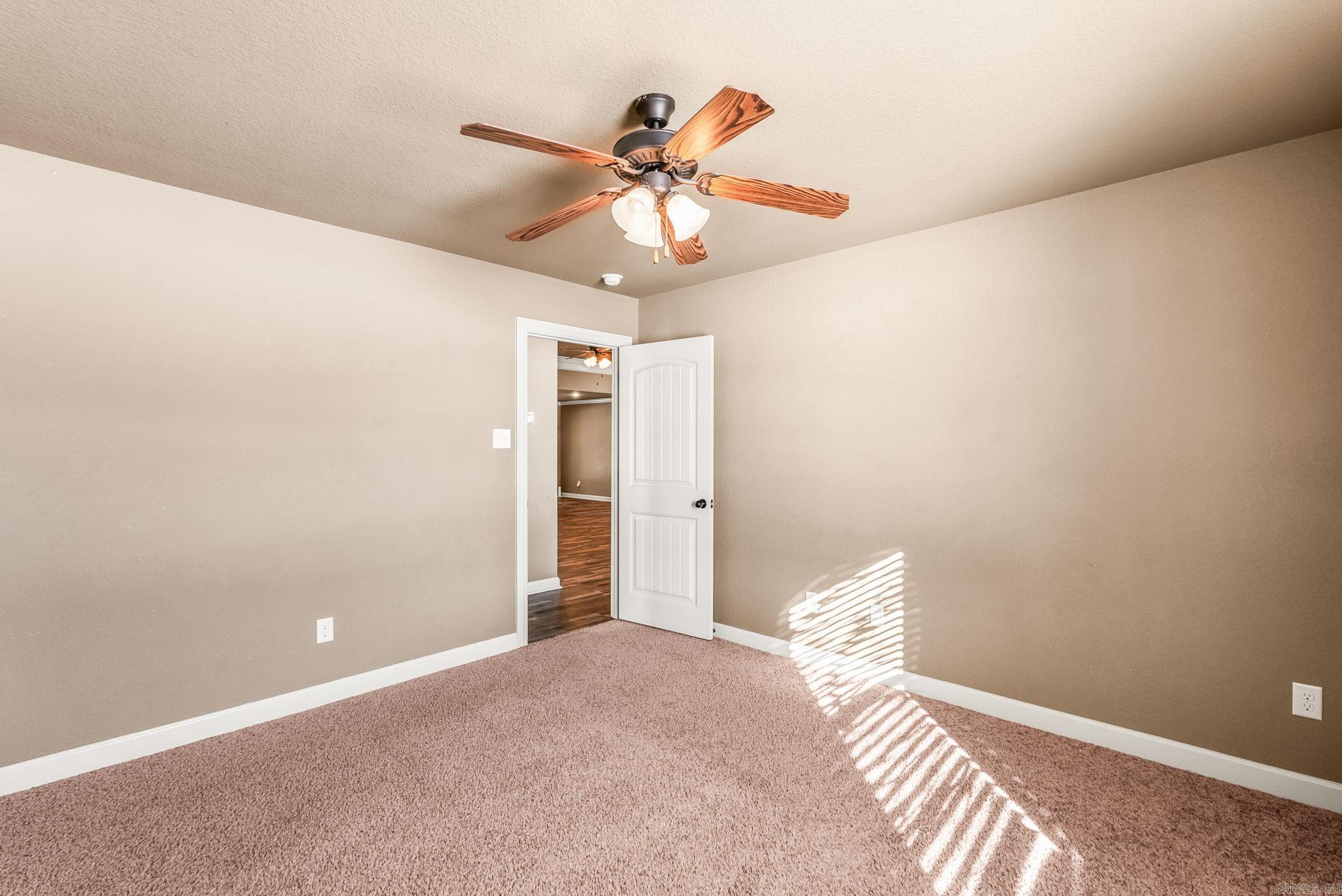 SHADOW CREEK - Residential