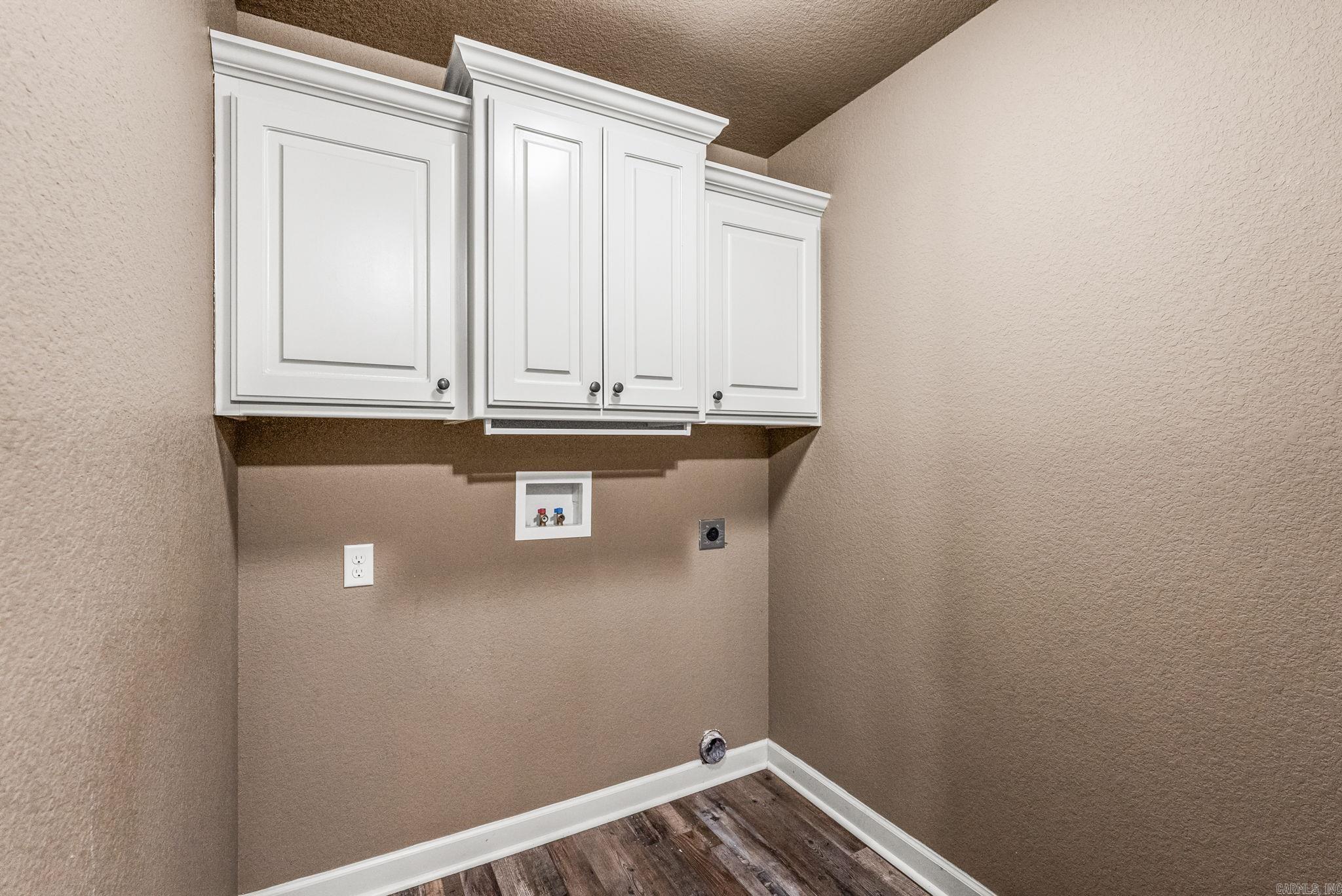 SHADOW CREEK - Residential