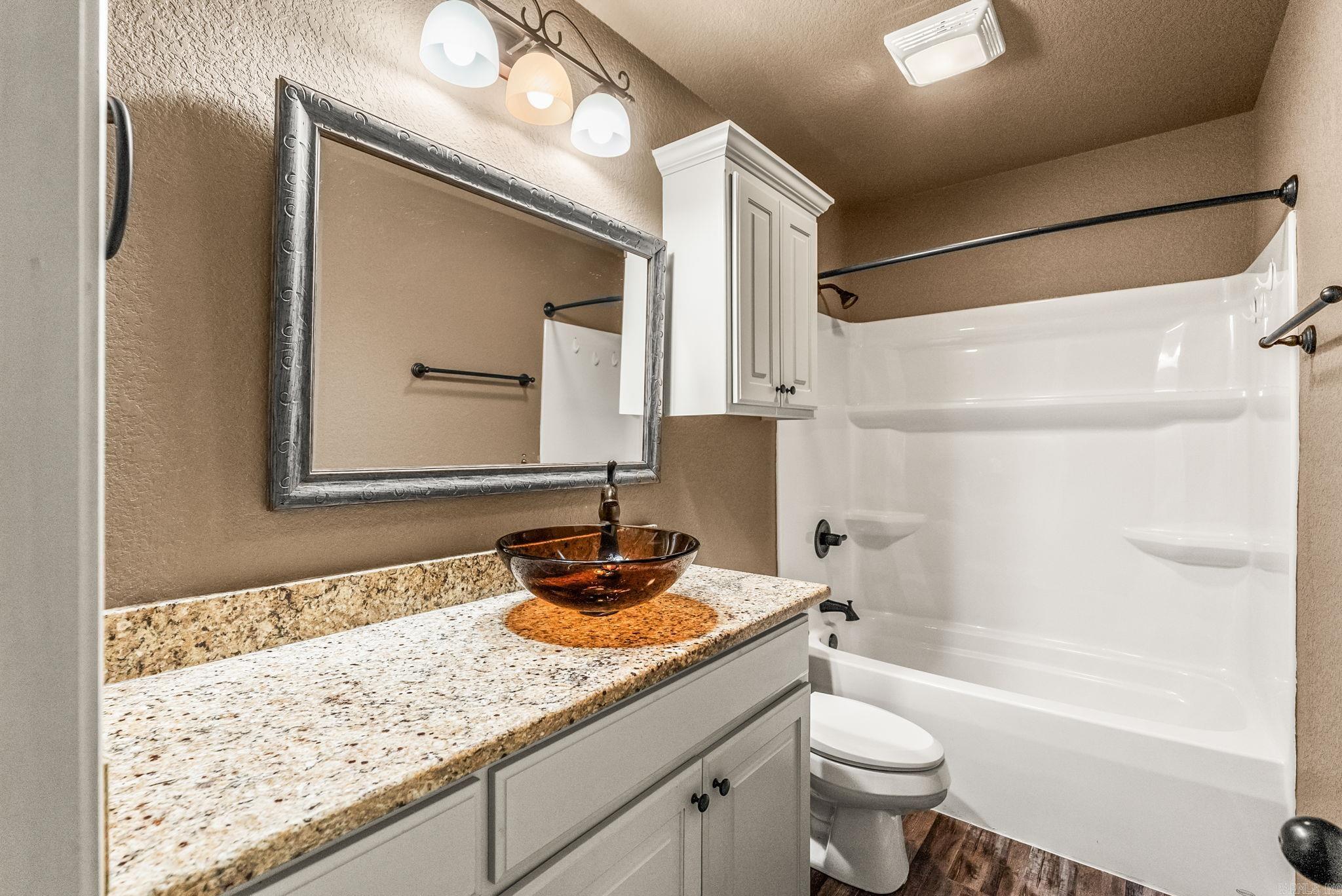 SHADOW CREEK - Residential