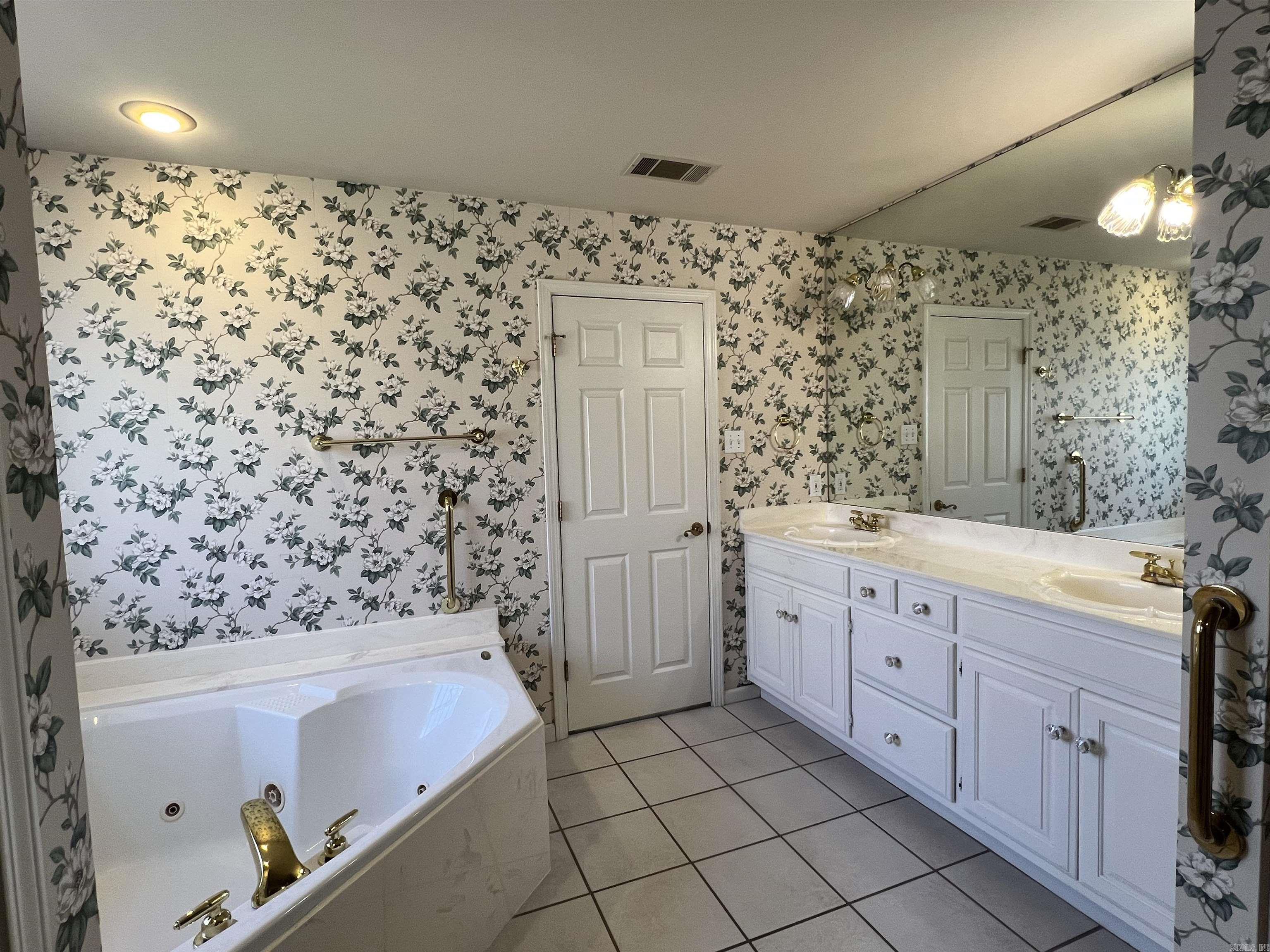 OVERCUP RIDGE ADDN - Residential