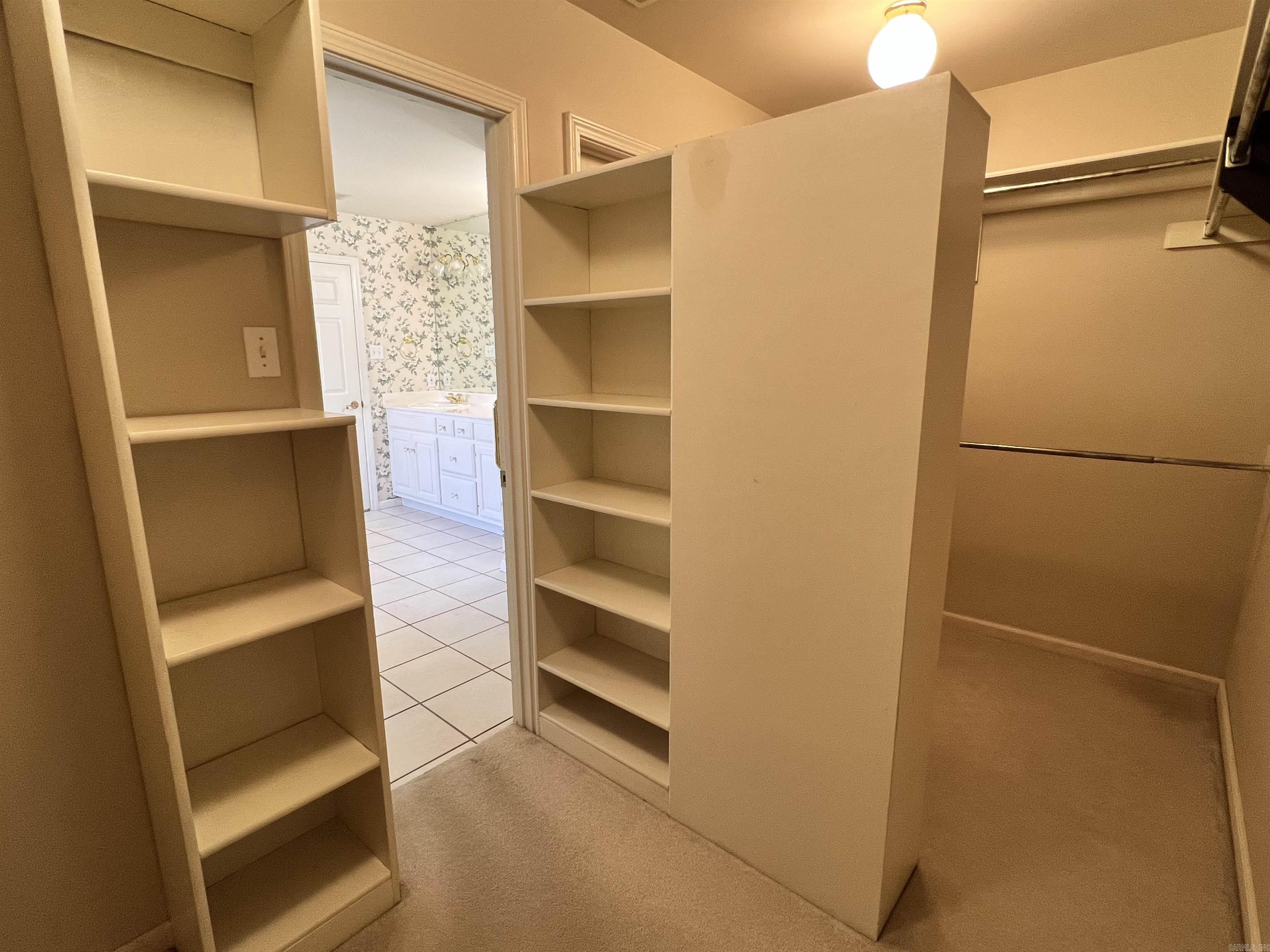 OVERCUP RIDGE ADDN - Residential