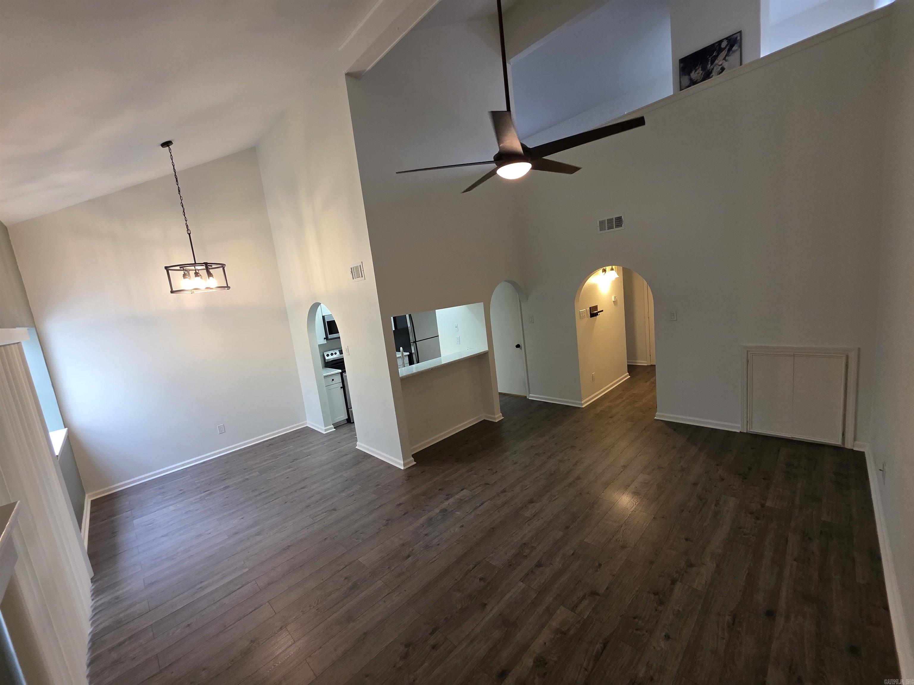 Cute 2BD/2BA condo in midtown that is waiting for you to call home. Close to shopping, dining, and much more! Cozy living room with fireplace that leads to dining area ideal for entertaining guests or enjoying meals with family or friends. Granite countertops in kitchen. Second bedroom that could be used for a bedroom, office, or game room. Balcony perfect for enjoying beautiful Arkansas days! Access to pool included! Comes with all appliances. Water, sewage, and trash included. There is a 25 lbs. weight limit at this property. This property is managed by Hoffman Team so beware of scammers - we will never ask you to Cashapp us money. The lease for this property is for 18 months to 2 years with a 3% increase after the first year. Income must be 3x the amount of rent. Deposit, first monthās rent, and the $50 administration fee due before move in. This property does not accept section 8.