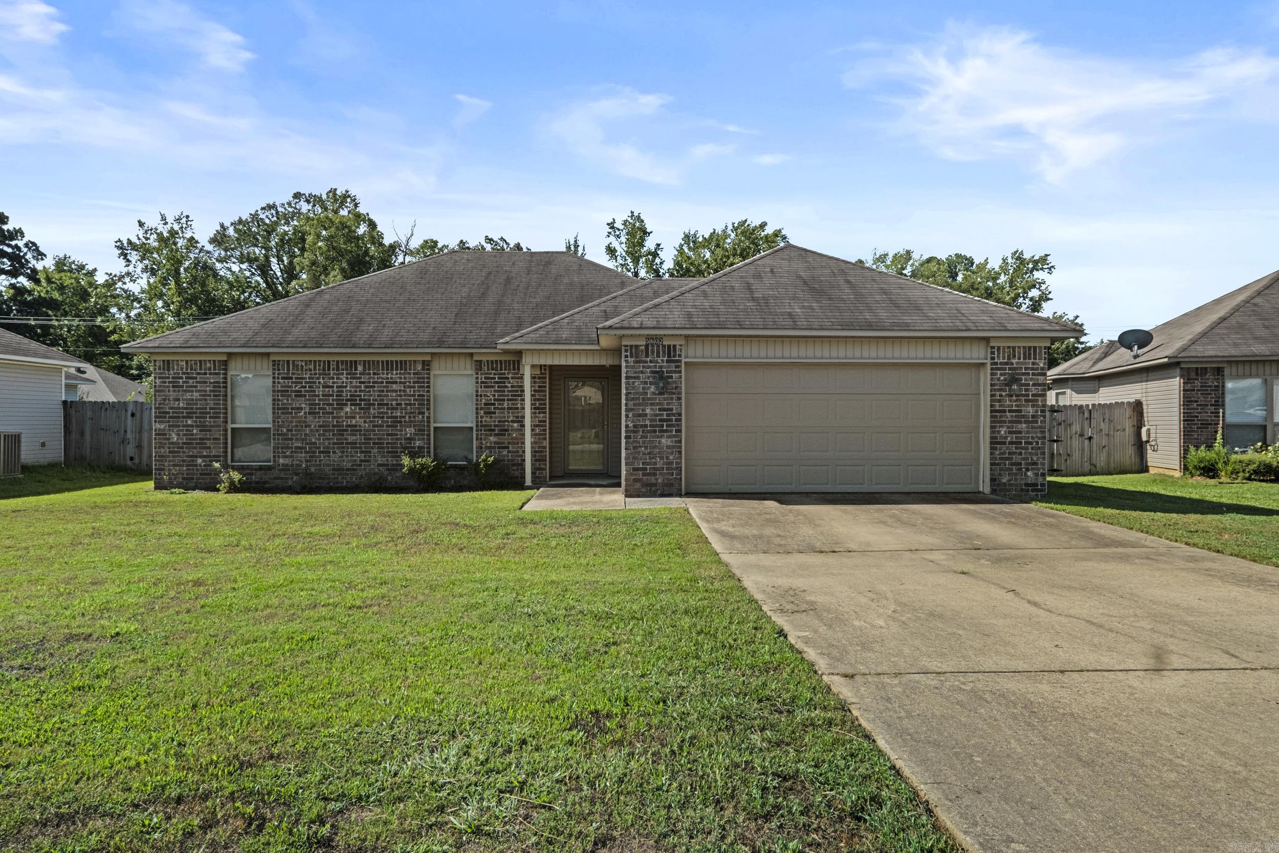 Welcome to this beautifully maintained 3-bedroom, 2-bathroom home that offers comfort, space, and functionality. Step inside to find a nice-sized living room perfect for relaxing or entertaining guests. The eat-in kitchen provides plenty of room for dining and everyday living, with a layout that makes mealtime a breeze. Enjoy the convenience of a 2-car garage and appreciate the privacy of a large, fully fenced-in backyardāideal for kids, pets, or backyard gatherings. Whether you're a first-time homebuyer, downsizing, or just looking for more outdoor space, this home has everything you need to settle in and make it your own. Don't miss your chance to own this wonderful propertyāschedule your showing today.