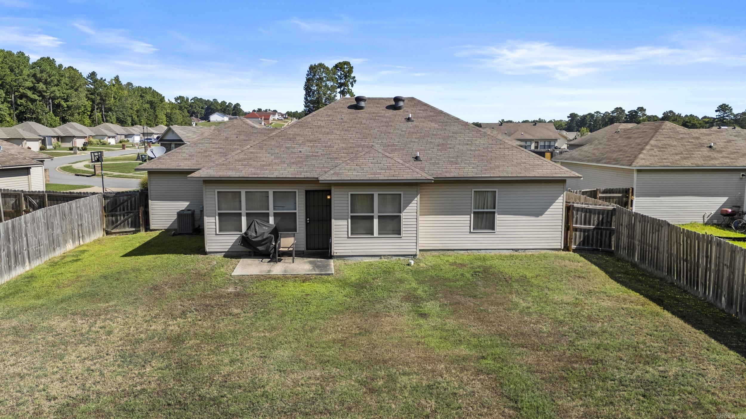 Greenwood Acres Blvd - Residential