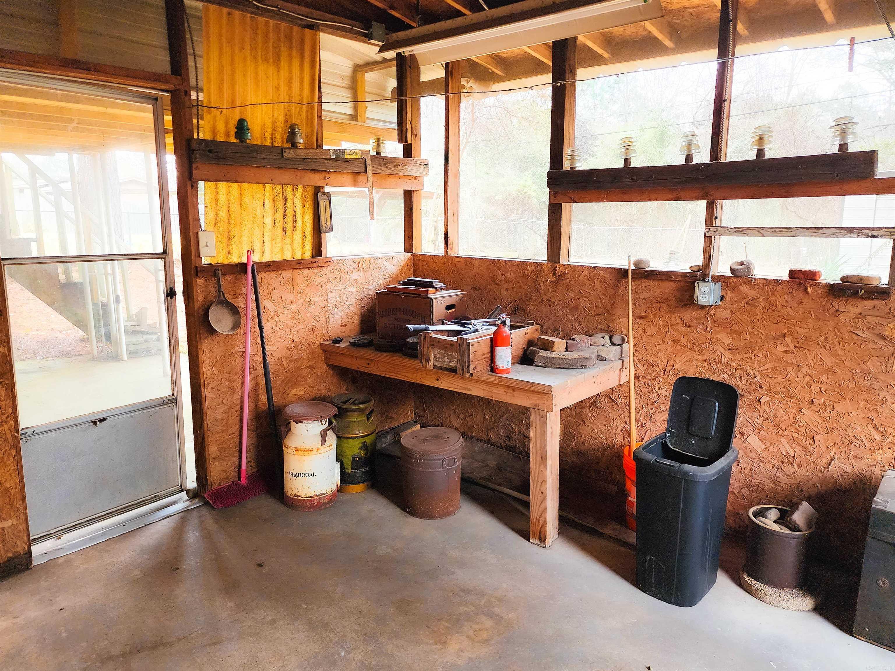 COUNTRY CLUB TERRACE - Residential