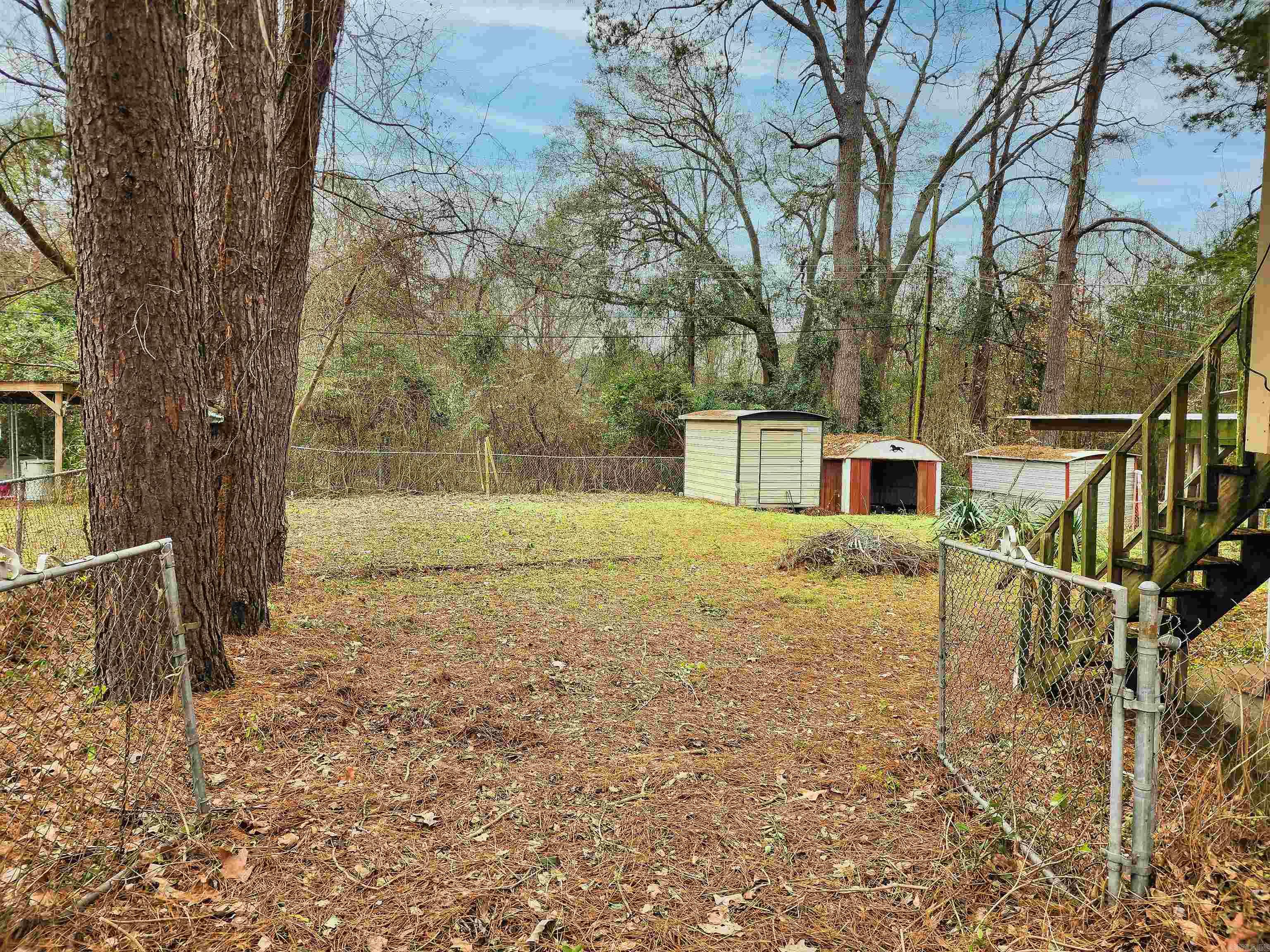 COUNTRY CLUB TERRACE - Residential