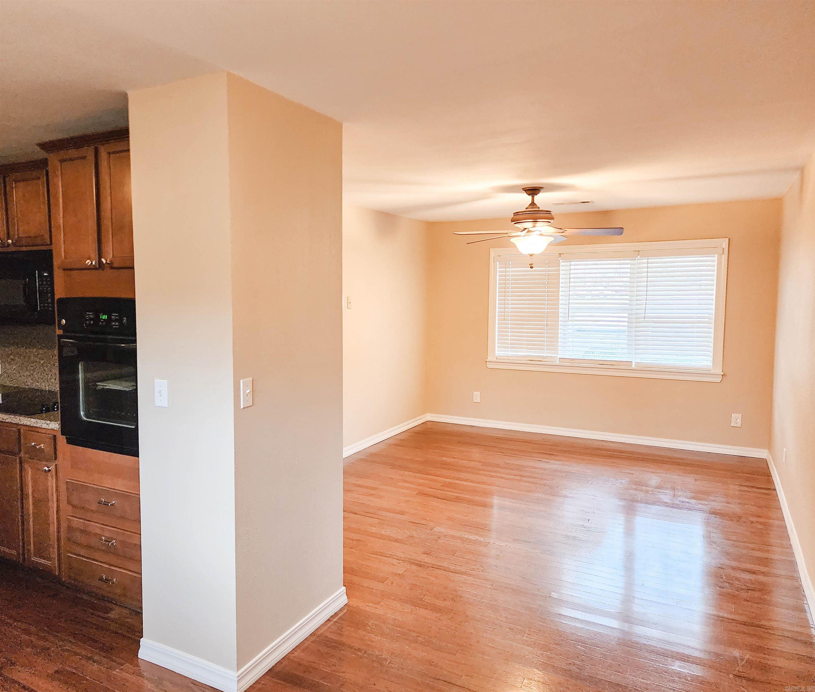 COUNTRY CLUB TERRACE - Residential