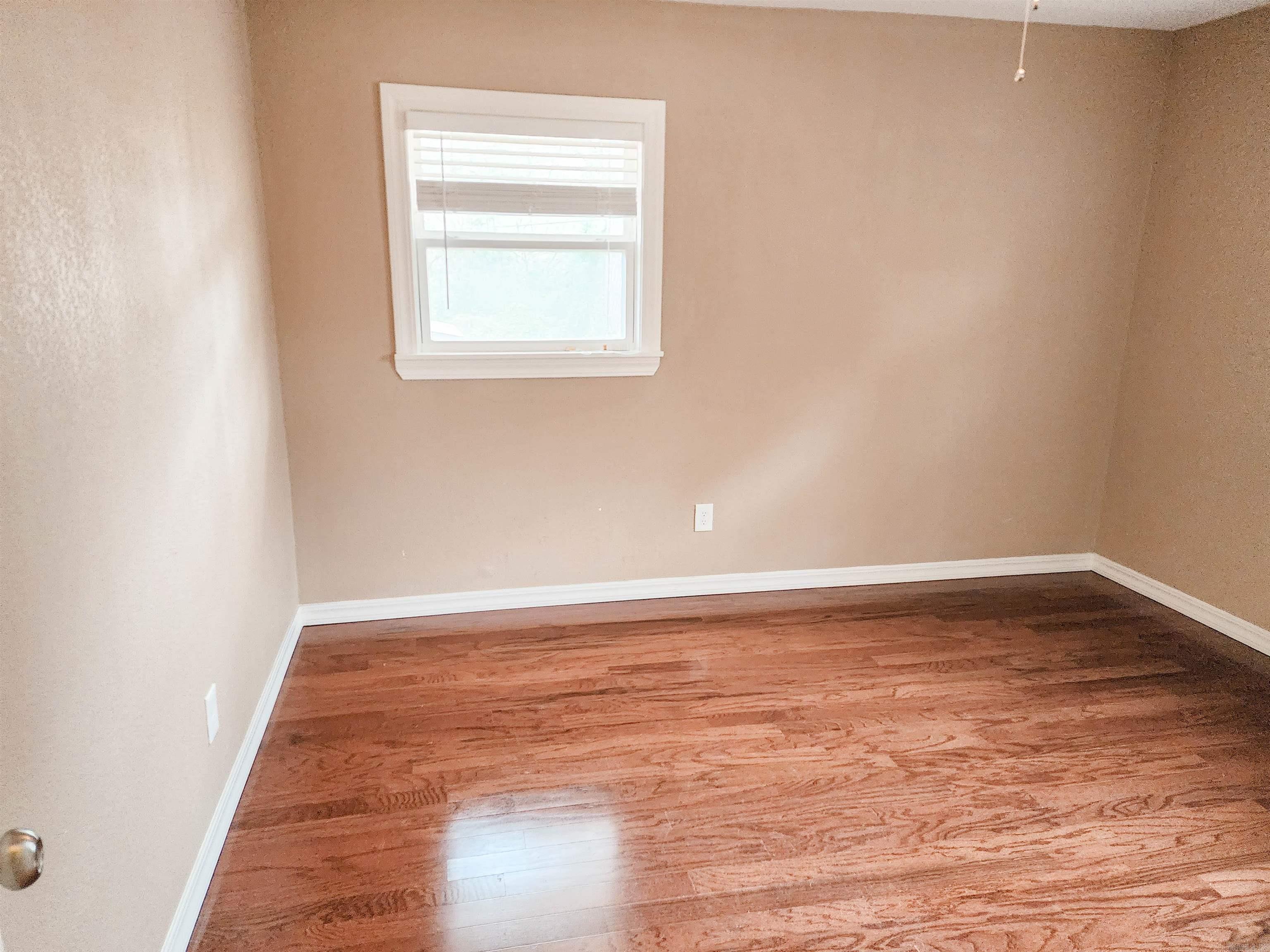 COUNTRY CLUB TERRACE - Residential