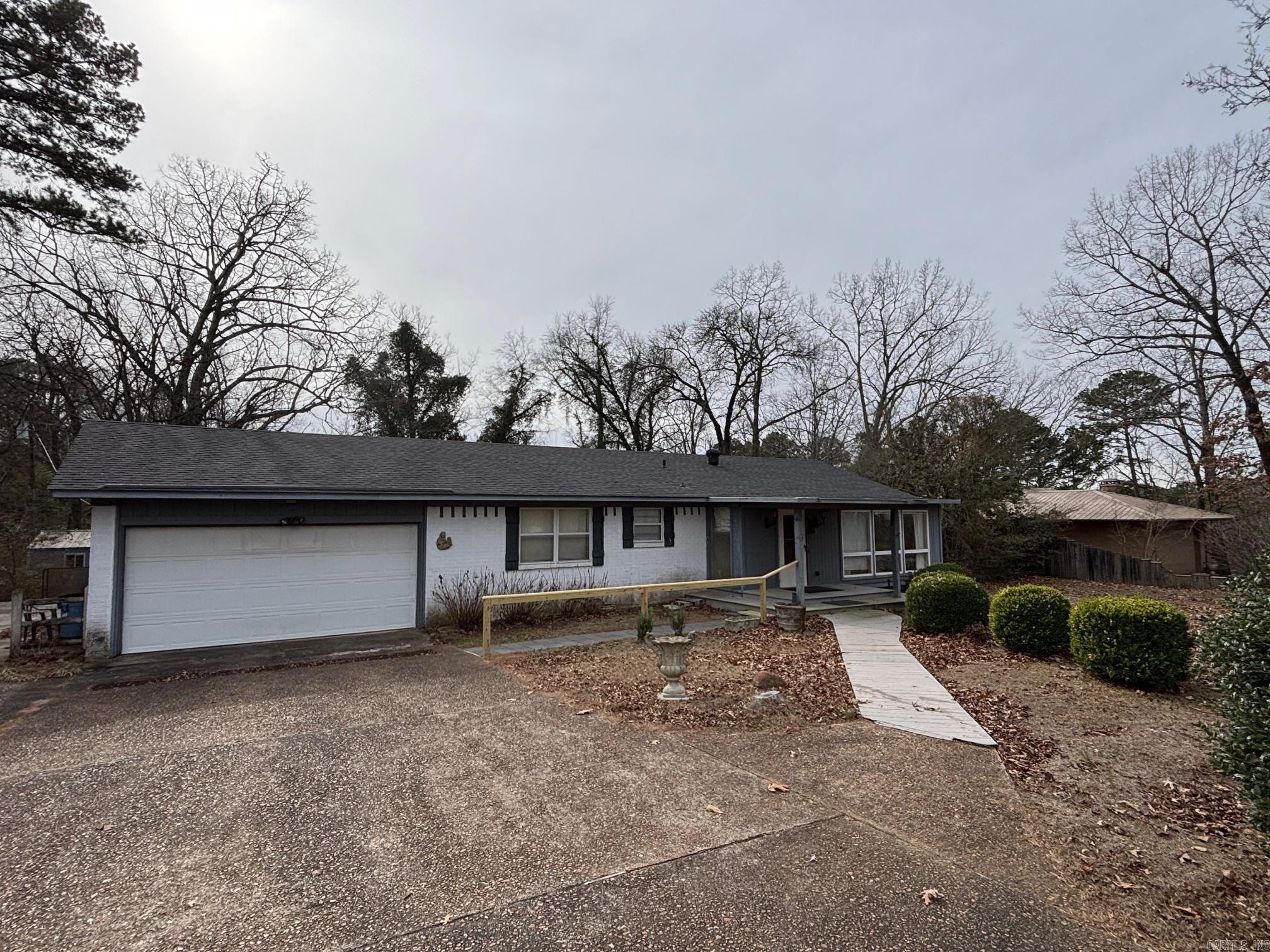 BELOIT BAY - Residential