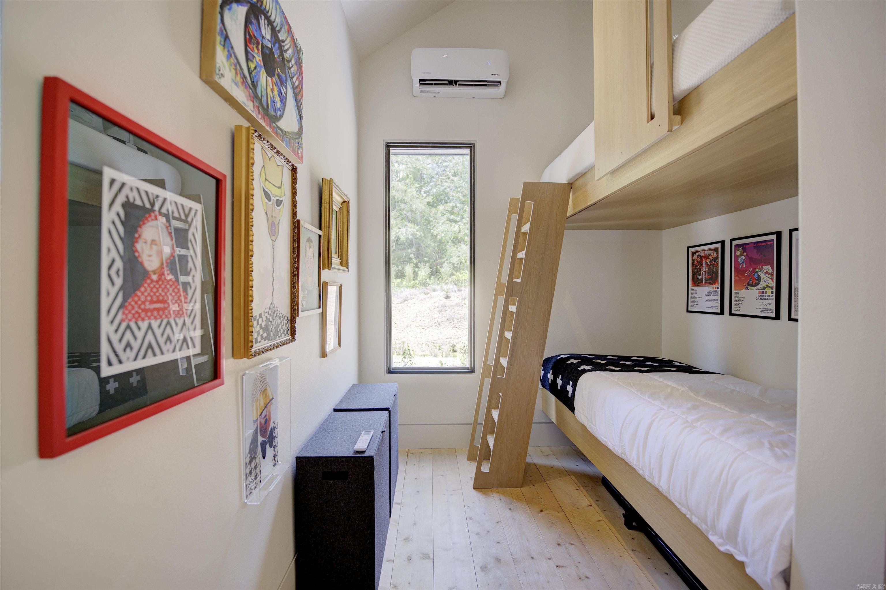 BENTON - Residential