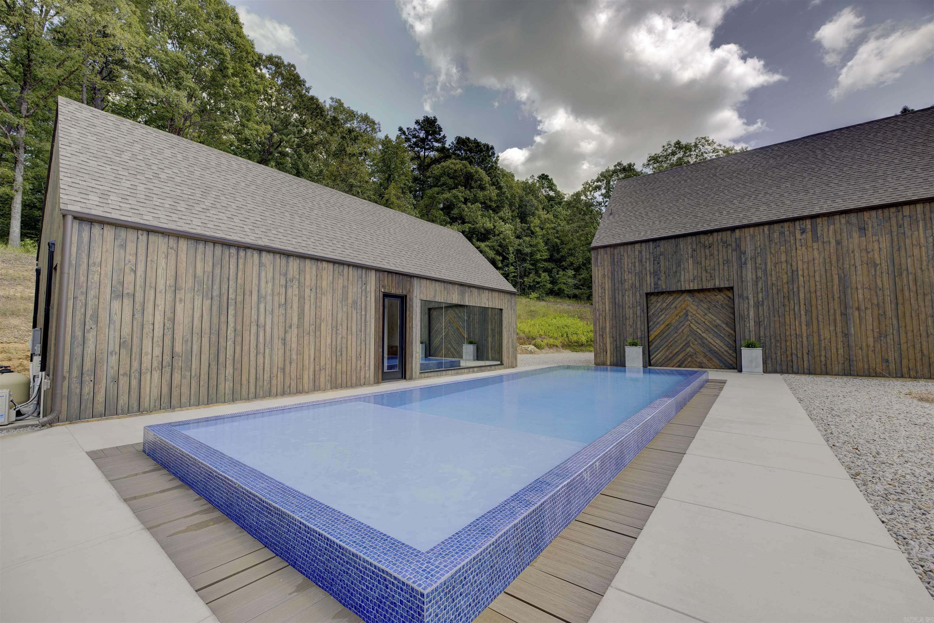 BENTON - Residential