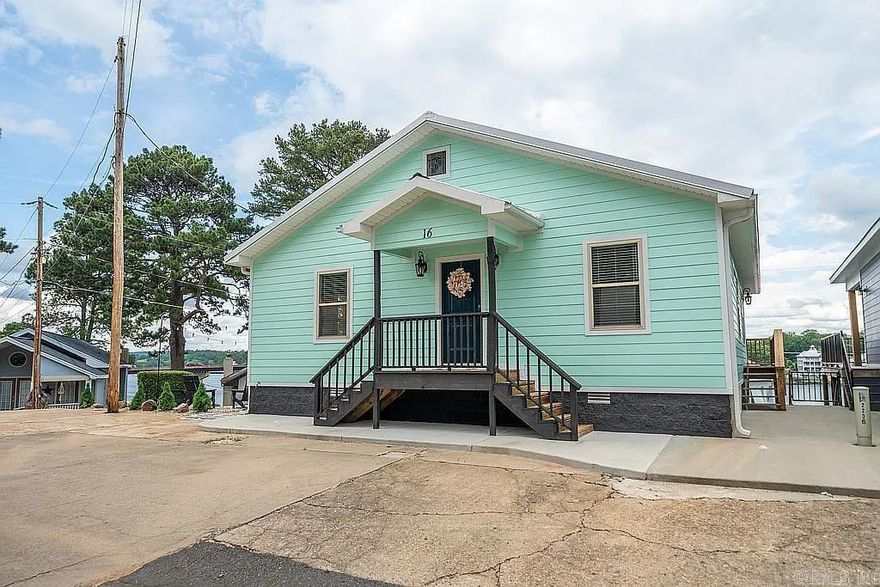 Investor turn-key property. Fully furnished with high-end everything. This like-new 3bed/ 2bath  home at Kleinshore Resort, one of Lake Hamilton's first lake resorts. Everything in this home is mint condition and the features are endless.  The home is being sold fully furnished and nightly rentals are allowed! 3 bedrooms on the main level with heated/cooled lower level for additional sleeping quarters and game room. The POA has a boardwalk along the lake for the owner's use. The resort also has a beautiful swimming pool area (newly refurbished in 2022). This property is a true gem and has amazing STR potential.  Wake up every morning to the lakefront view of Lake Hamilton. Whether you're sipping your morning coffee on the deck or enjoying a cozy evening by the firepit, this home offers panoramic views year-round.  To schedule a showing, call owner directly at (479) 719 8085