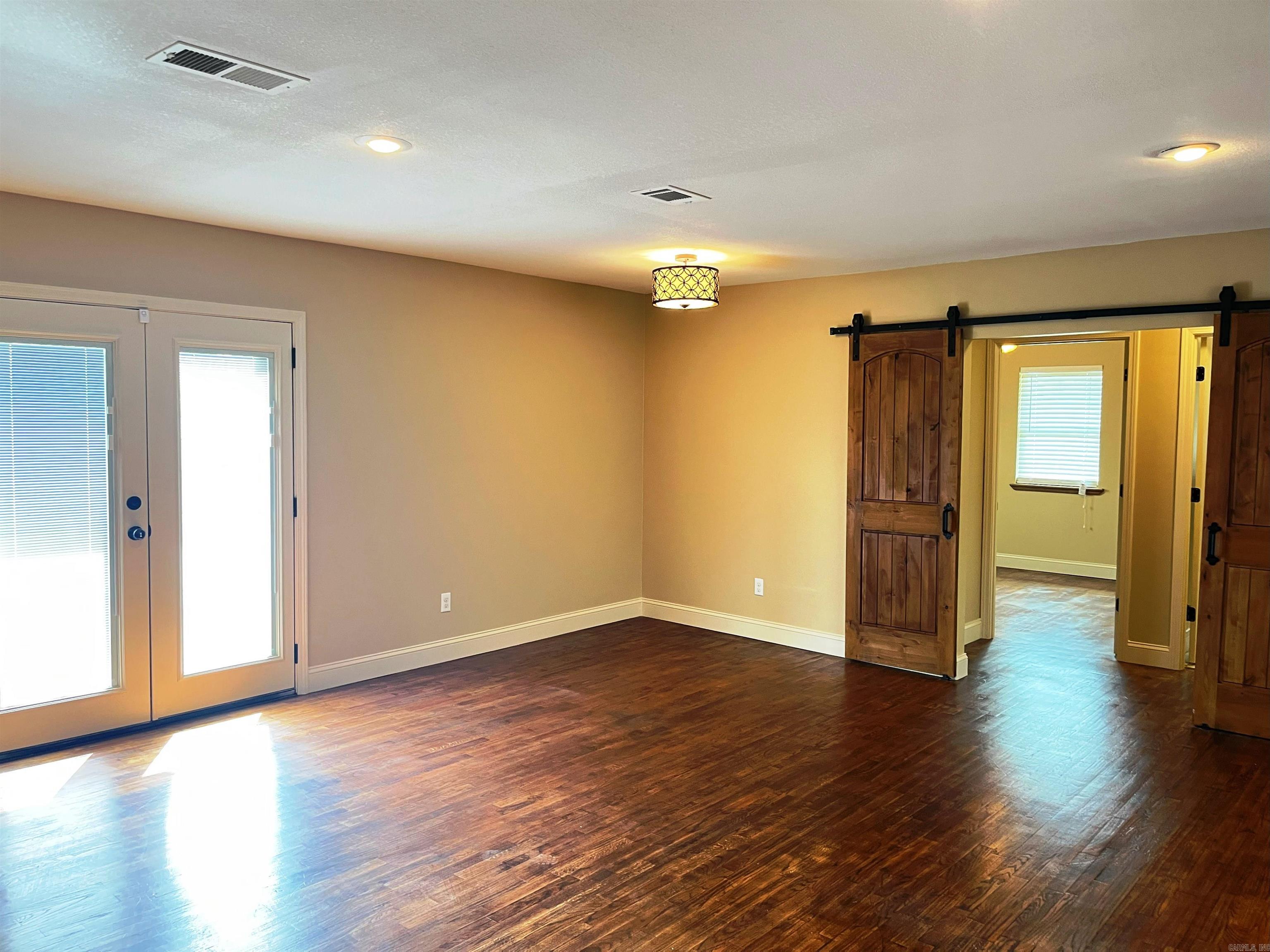 Metes & Bounds - Residential